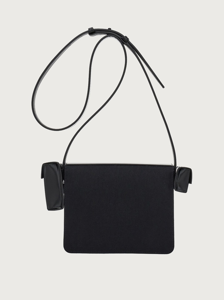 FERRAGAMO MULTI-POCKET CROSSBODY BAG | REVERSIBLE