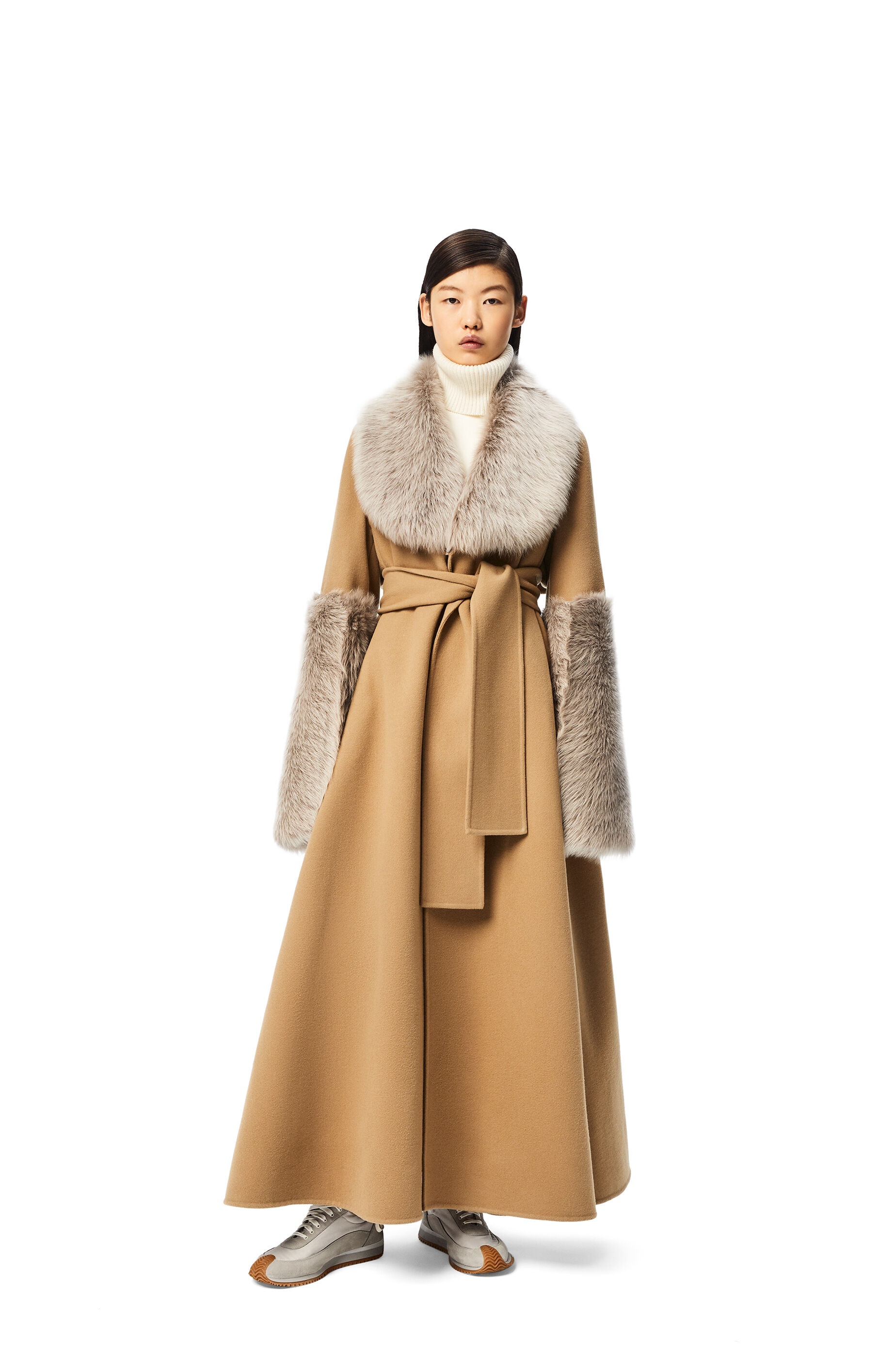 Shearling trim belted coat in wool and cashmere - 3