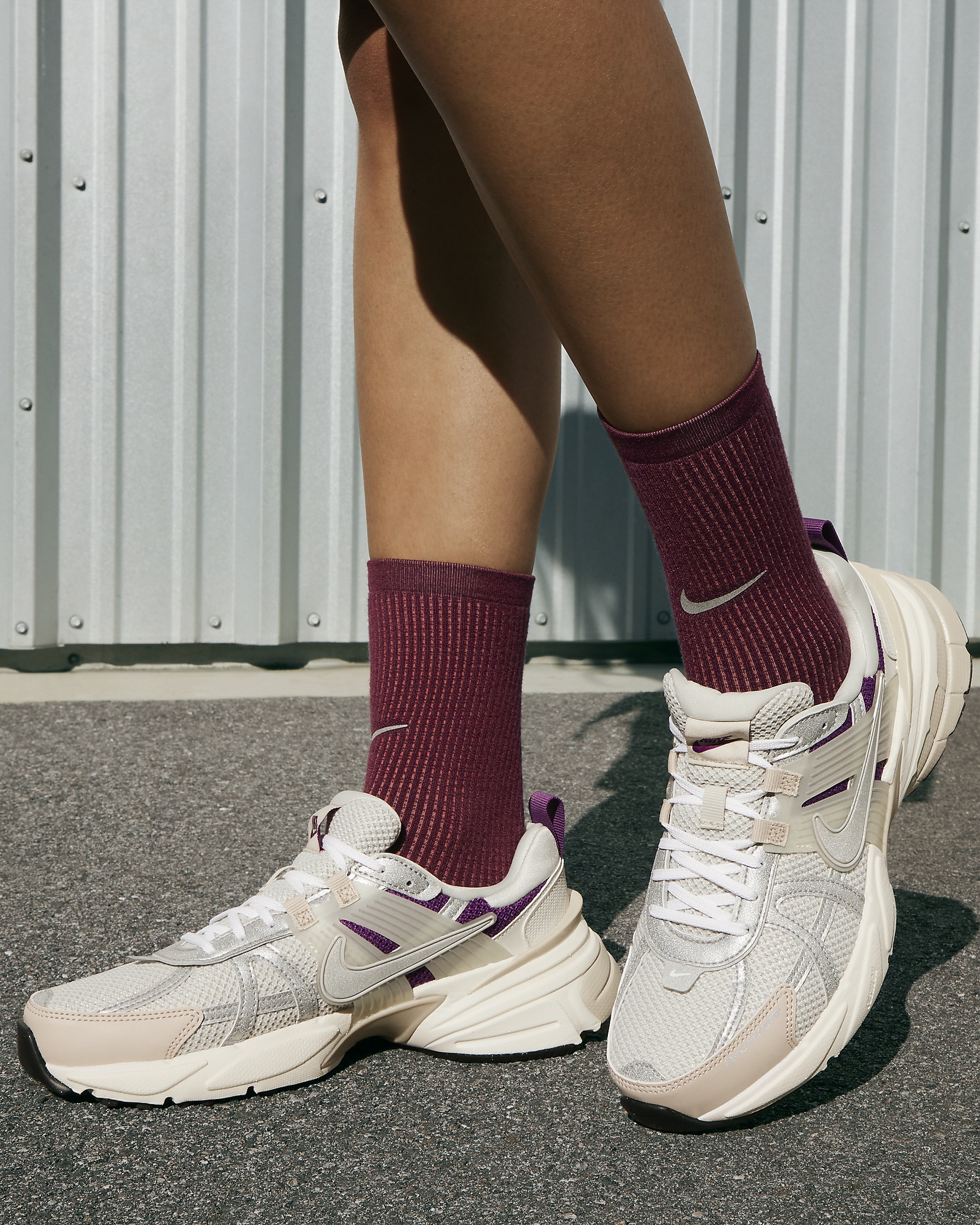 【NIKE】☆スニーカー☆ Nike V2K Run Premium Shoes Nike V2K Run Women's Shoes. Nike.com
