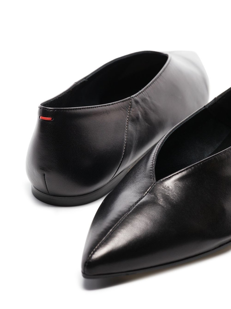 Aeyde Rosa pointed pumps outlook