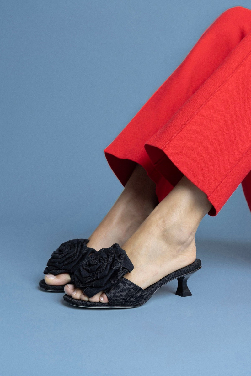Larroudé Scarlet Low Mule In Black Raffia outlook