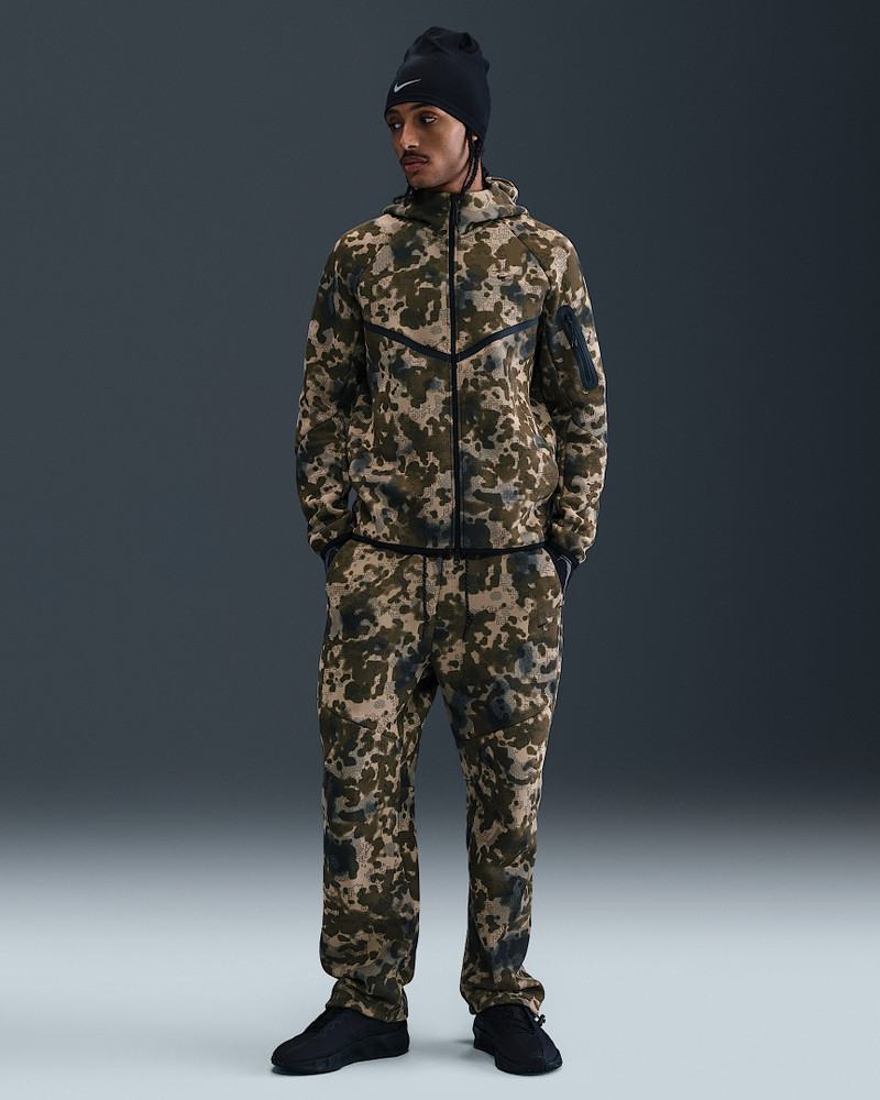 Nike Tech Men's Open-Hem Fleece Camo Pants 1
