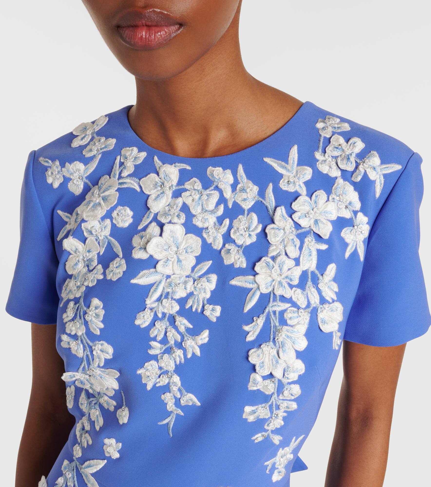 Embroidered crêpe gown - 4