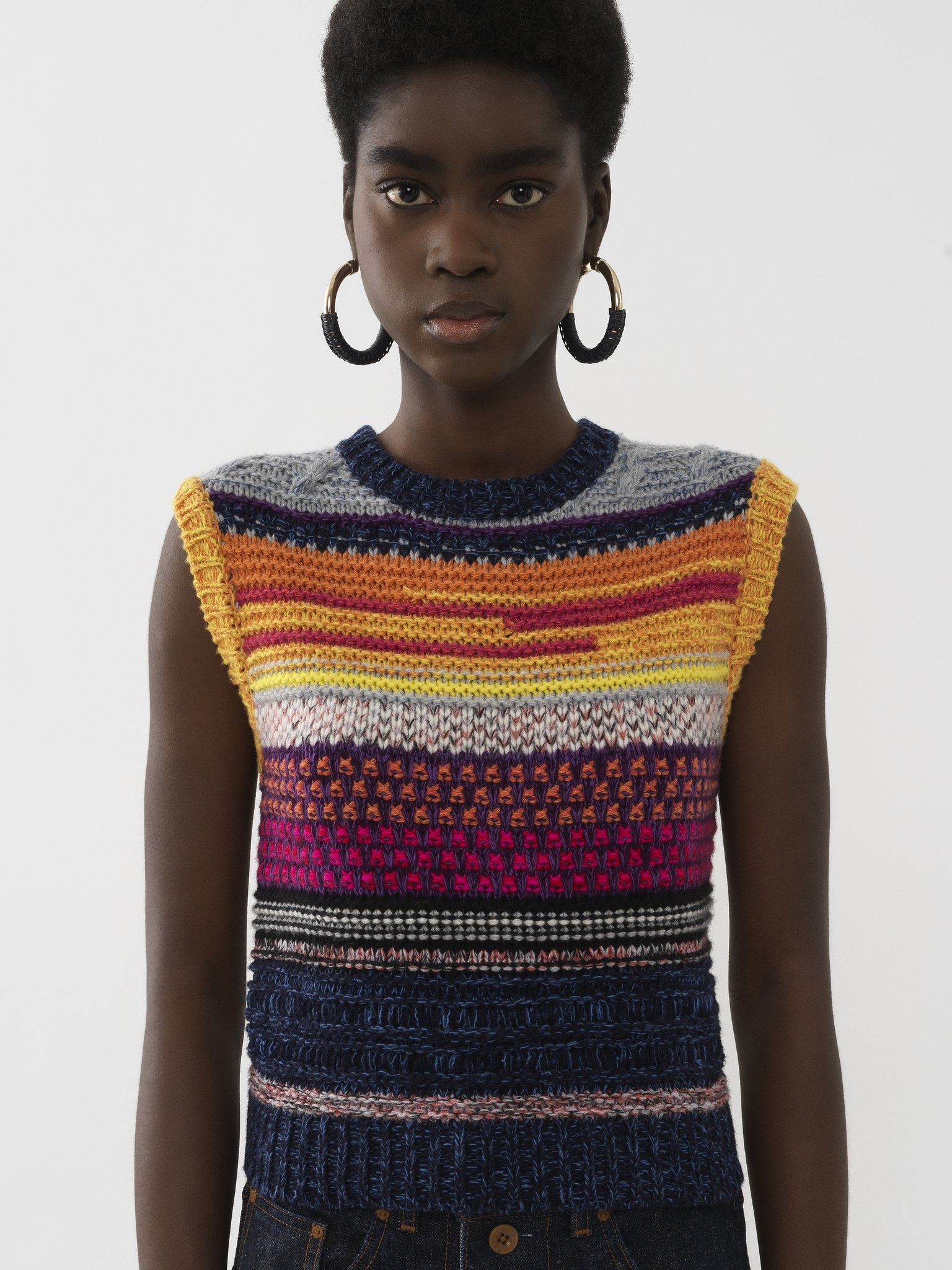 SLEEVELESS SWEATER - 2