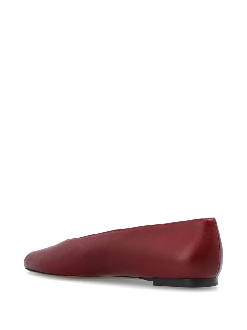 point leather pumps 3