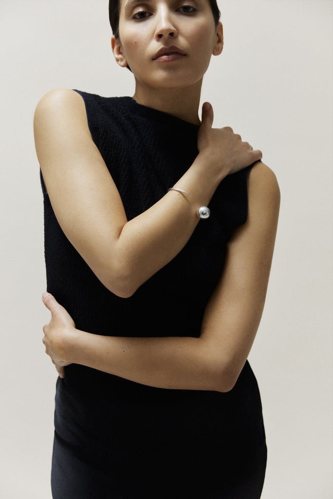 POINT & SPHERE BANGLE SILVER - 2