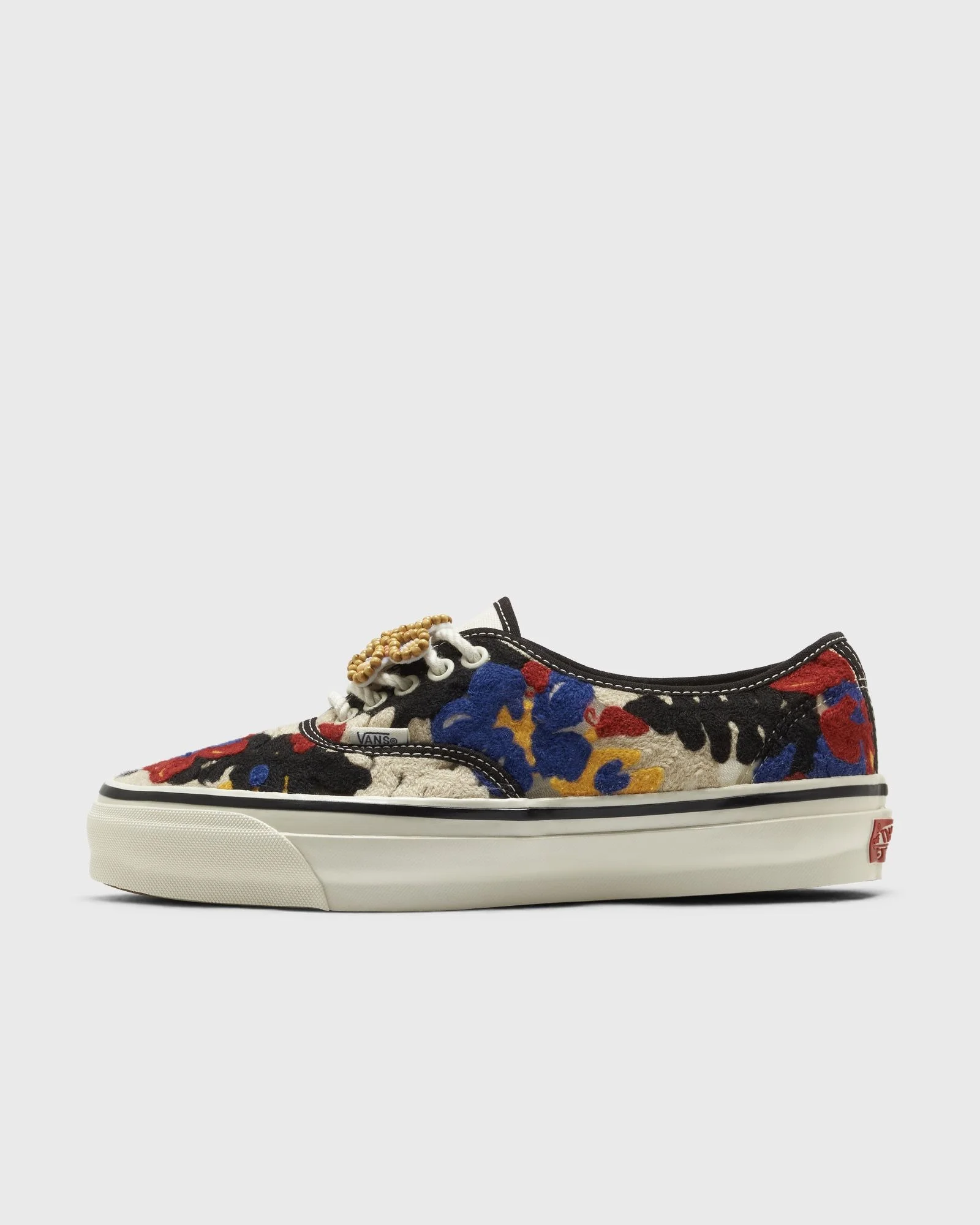 LX AUTHENTIC 44 NEEDLEWORK - 1