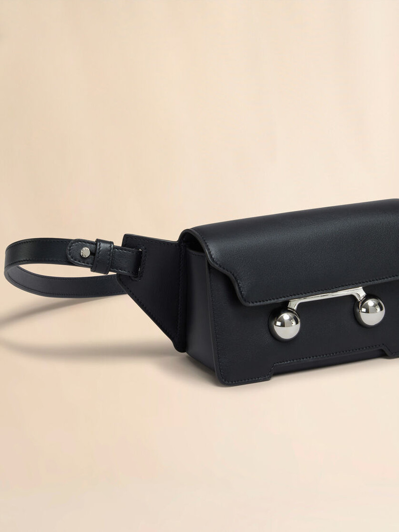 BLACK LEATHER TRUNKAROO CROSSBODY BAG 4