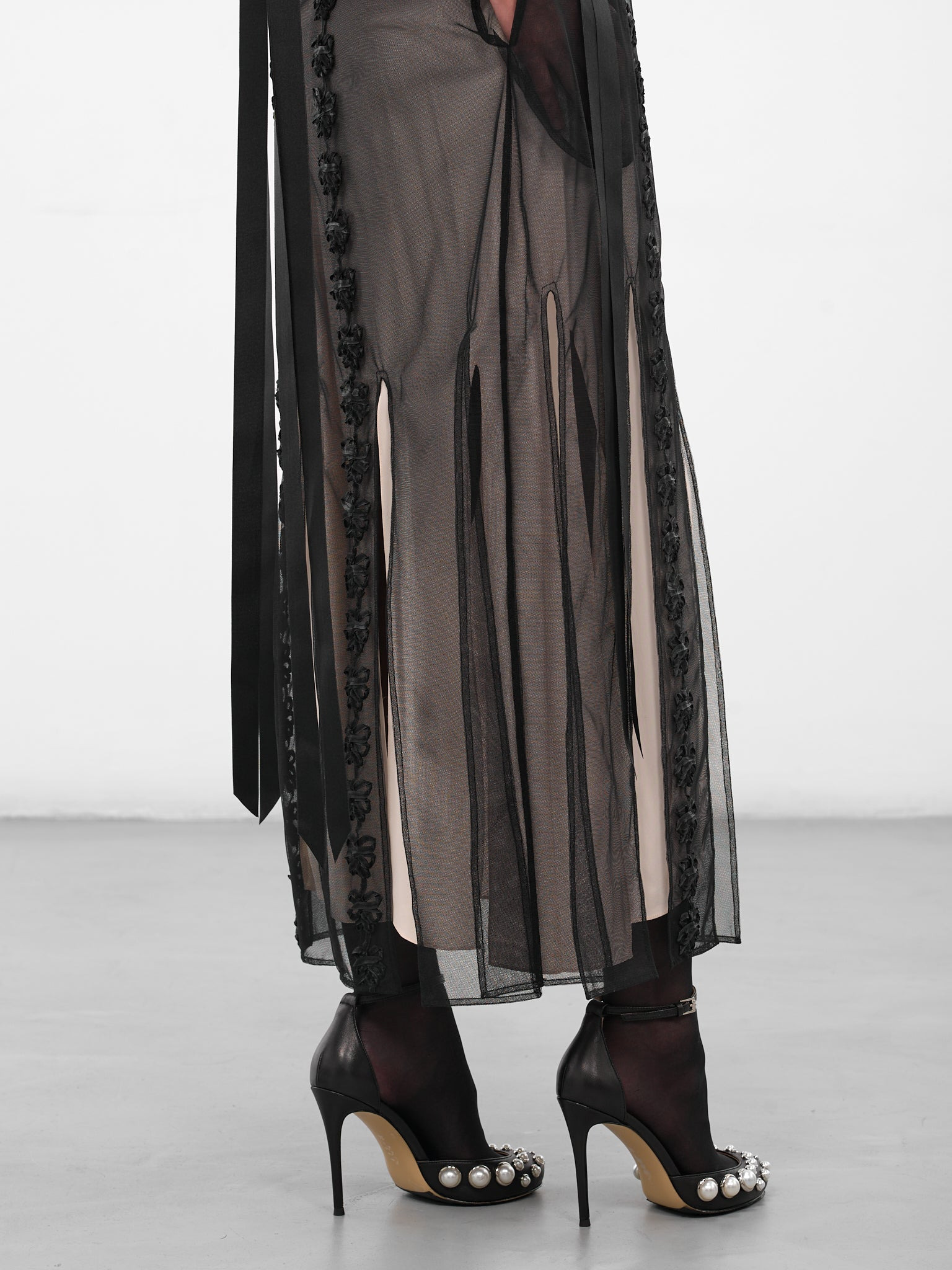 Black Layered Slit Ribbon Dress - 4