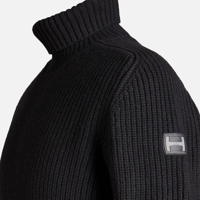 Turtleneck Black 6