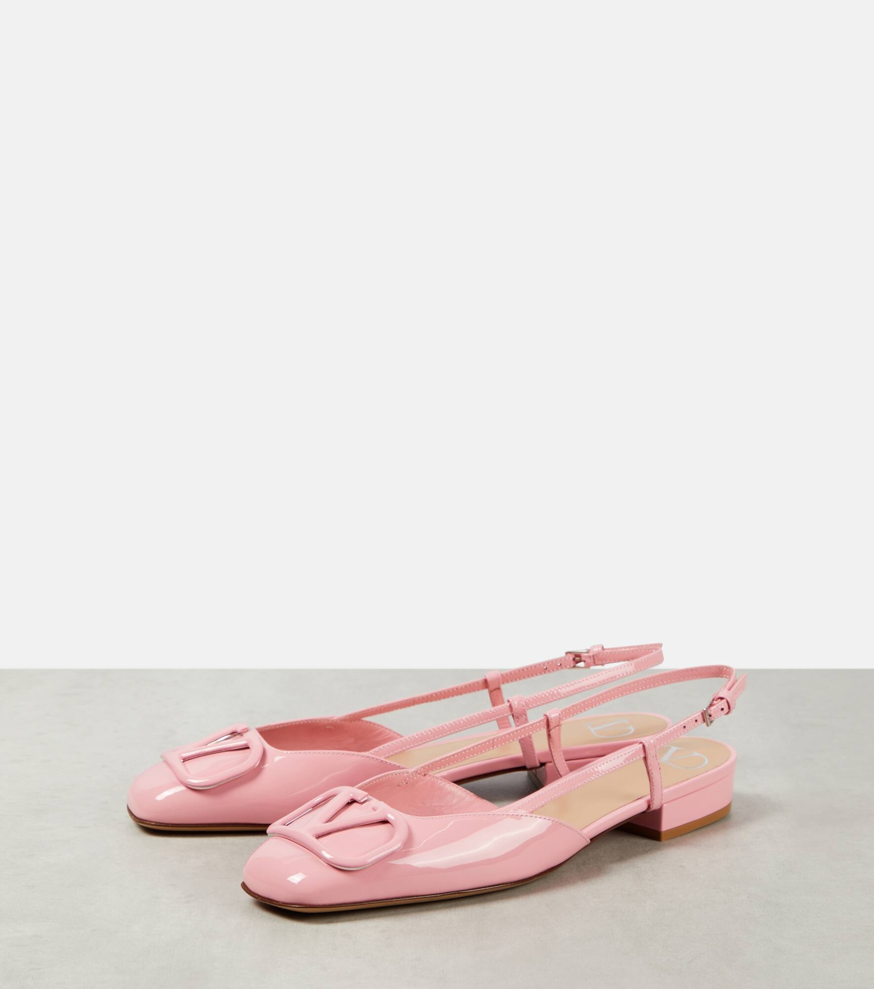 VLogo Signature patent leather slingback flats - 5