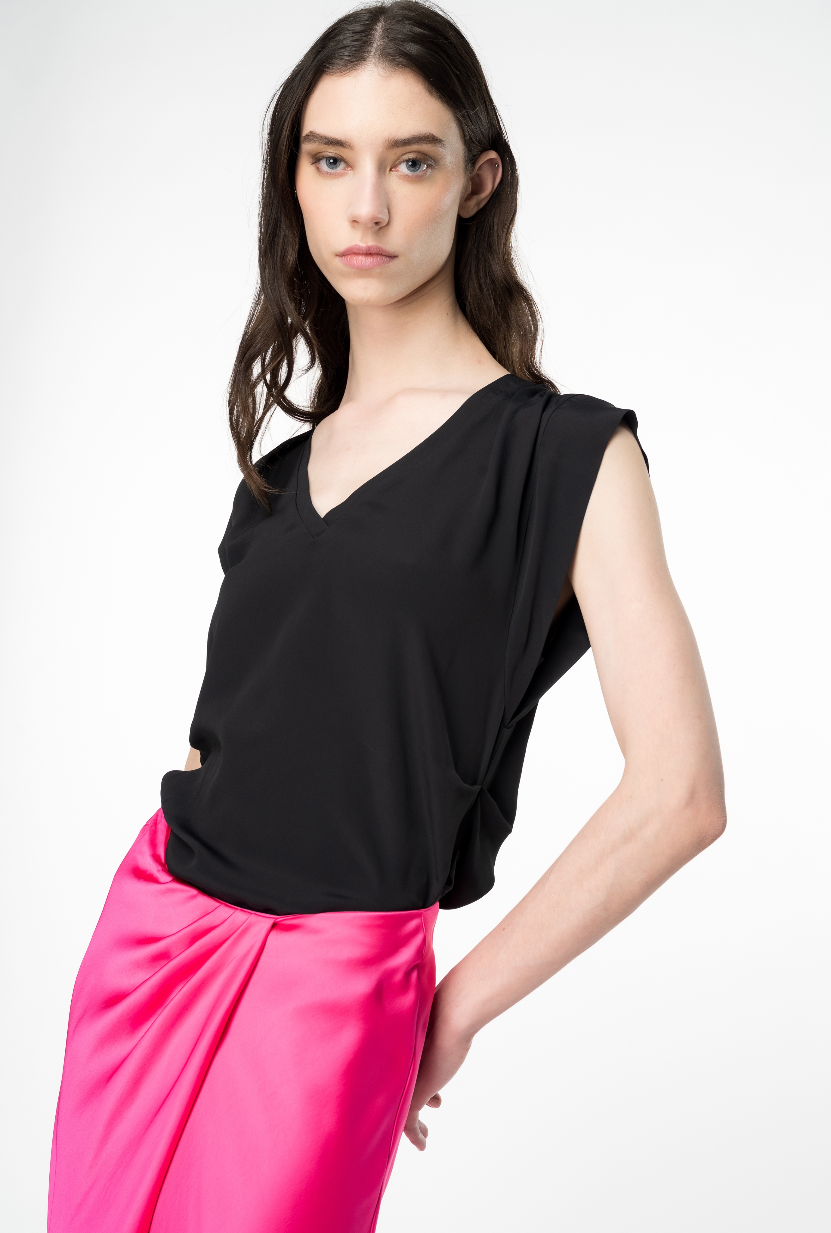 SILK-BLEND BLOUSE WITH CURVED HEM - 2
