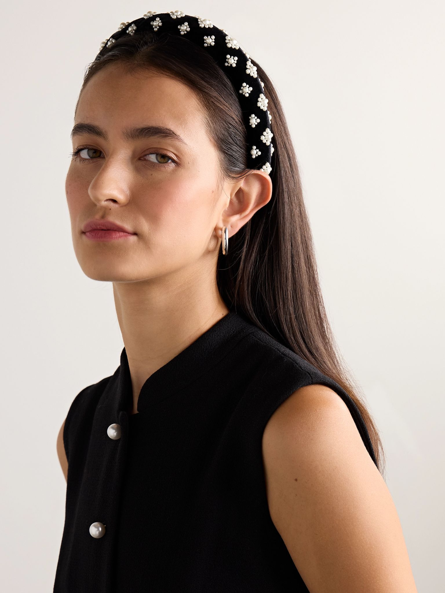 Margaret faux pearl-embellished velvet headband Black - 2