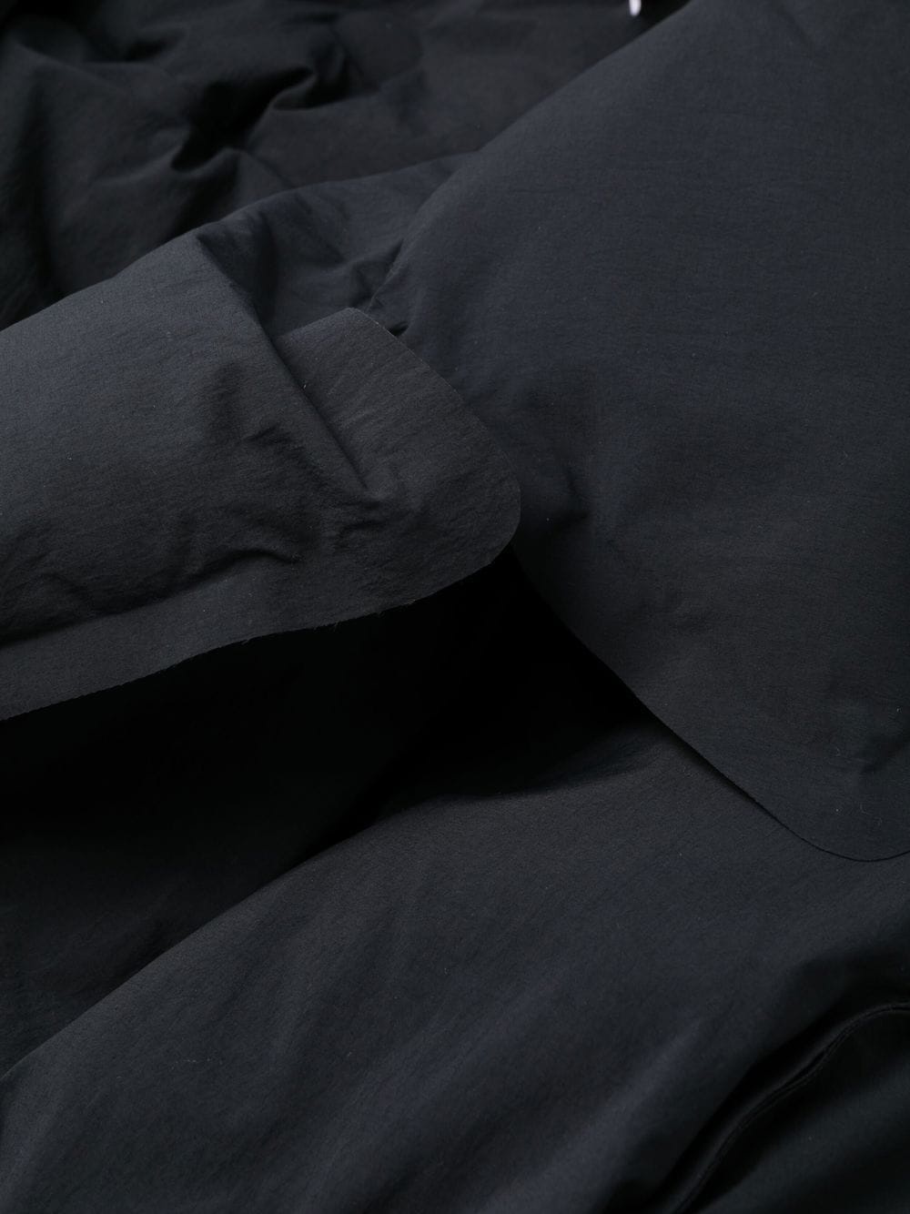 embossed-detail padded coat - 6