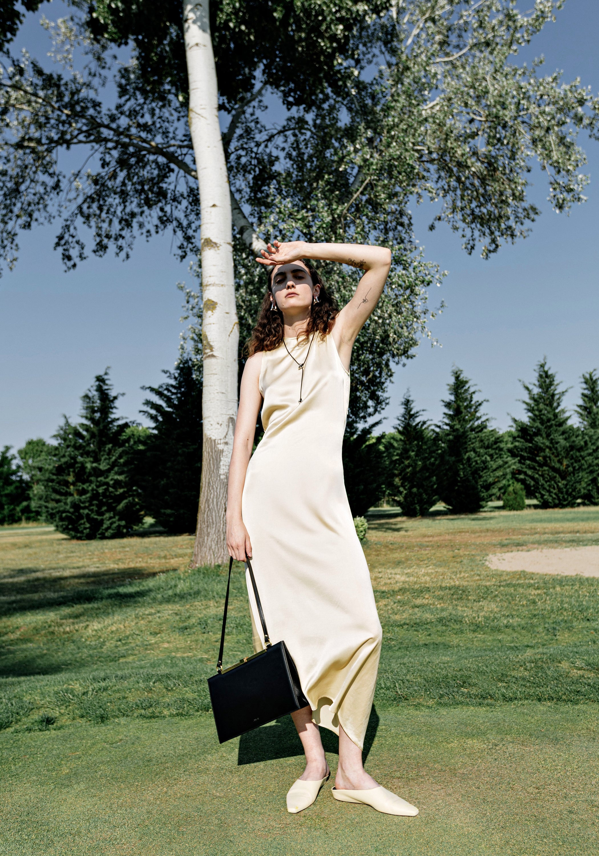 AMARA
Asymmetrical dress with front slit - 6