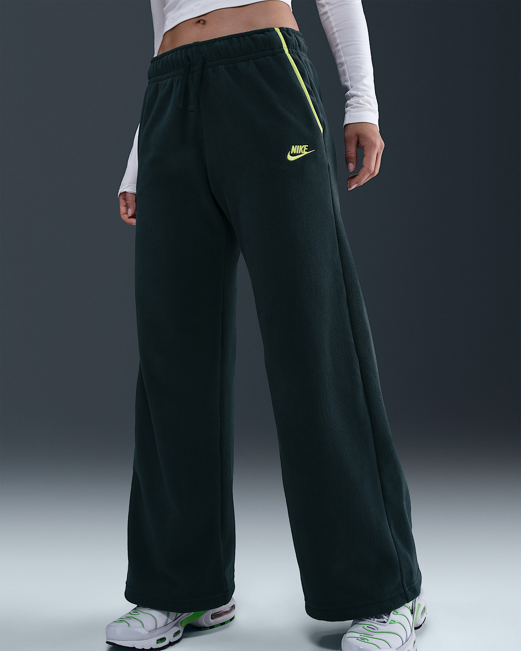 Nike Sportswear Club Fleece Women's Mid-Rise Wide-Leg Cozy Pants - 2