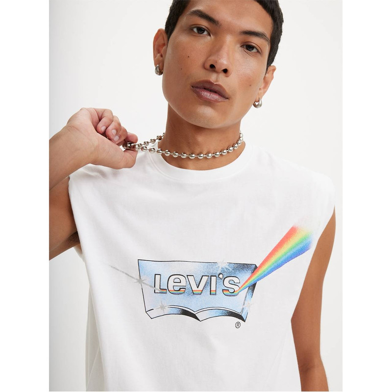LEVI'S® PRIDE COMMUNITY TEE 5