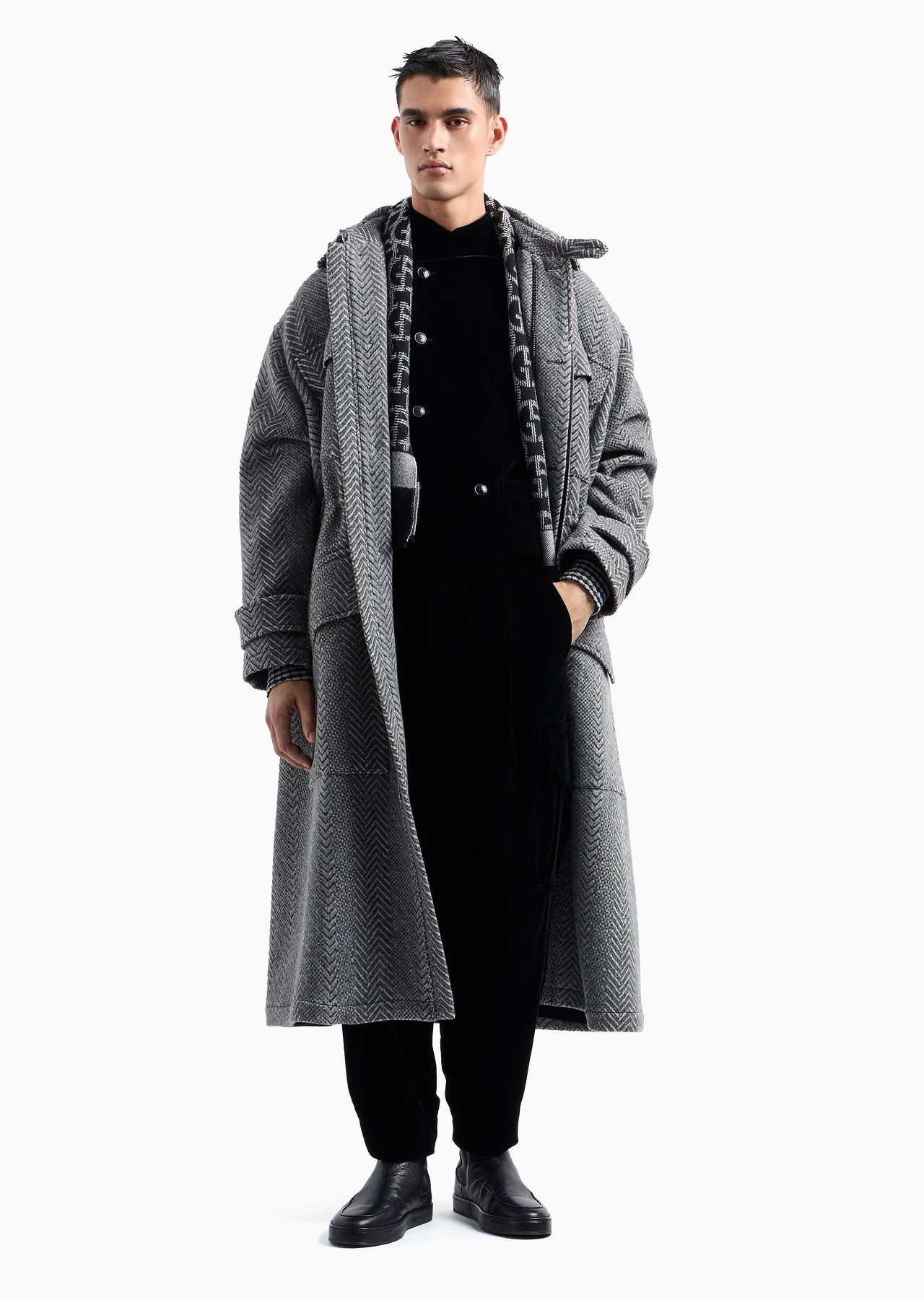 Long coat in chevron jacquard virgin wool and cashmere - 4