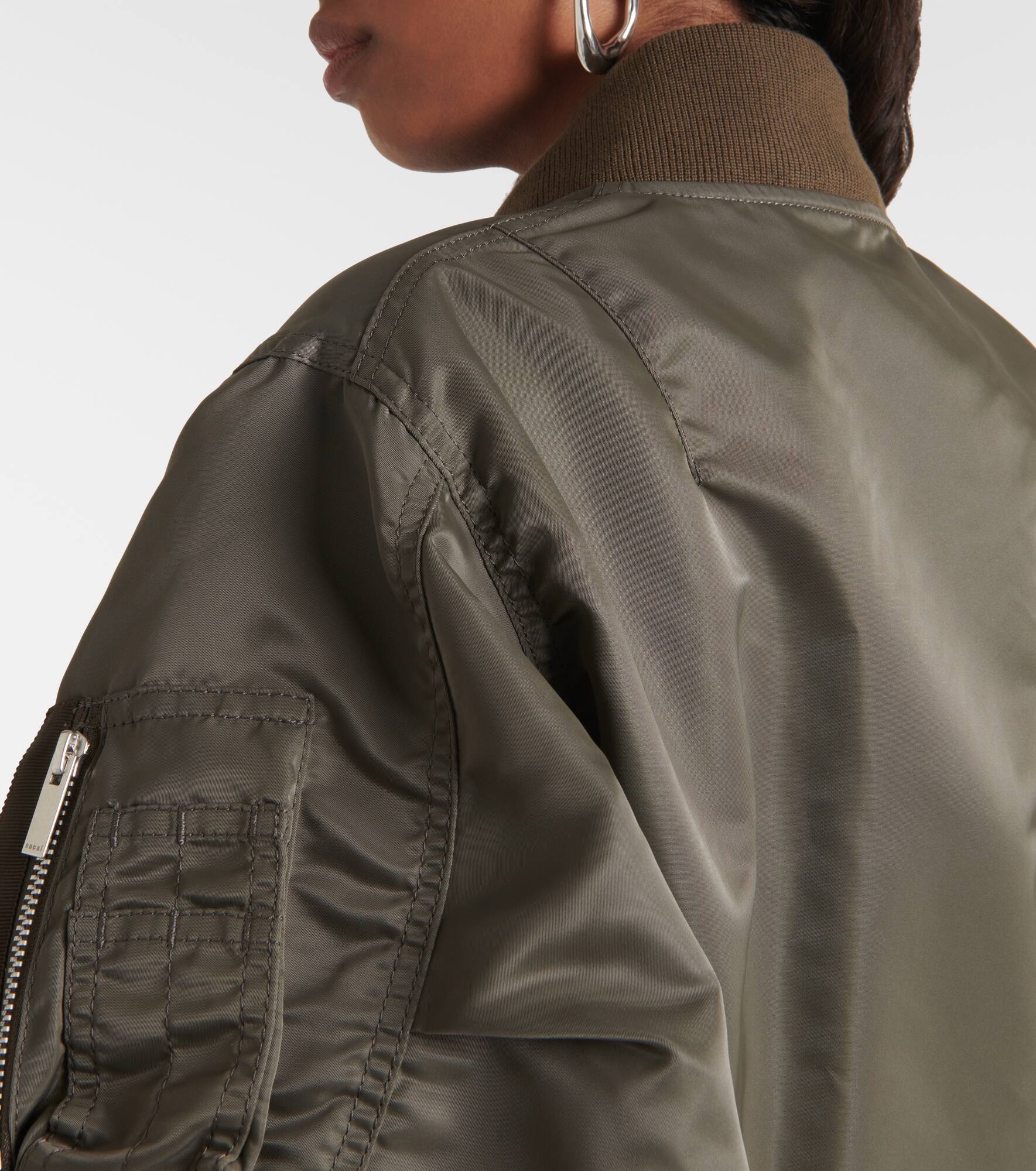 sacai - サカイ xNIKE Layered Bomber Jacket M 新品未使用 Nike x Sacai Layered Bomber Jacket Grey White Women's Sz