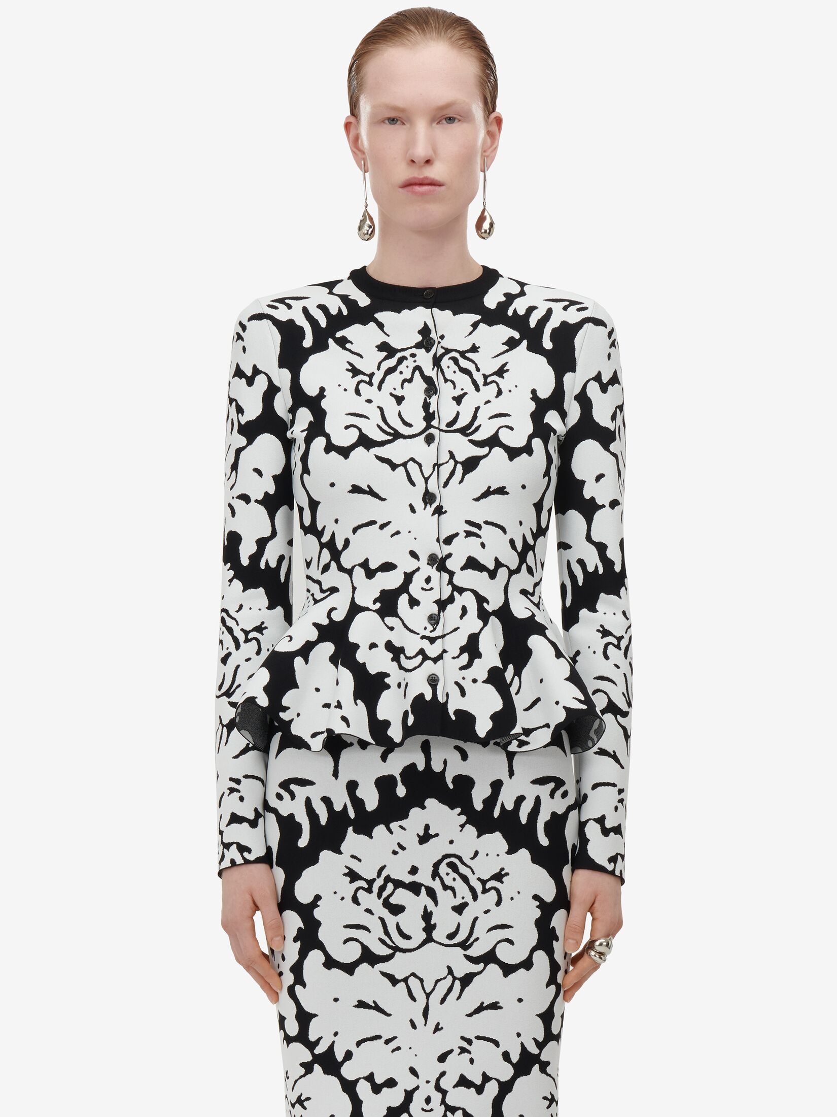 Women's Damask Jacquard Pencil Skirt in Black/white - 5