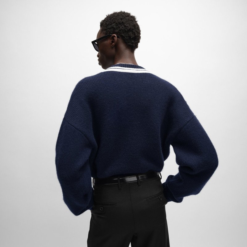 v-neck sweater IN cashmere 4