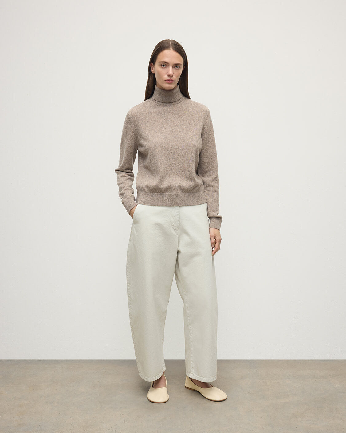 Classic Cashmere Brown Roll Neck Jumper - 2