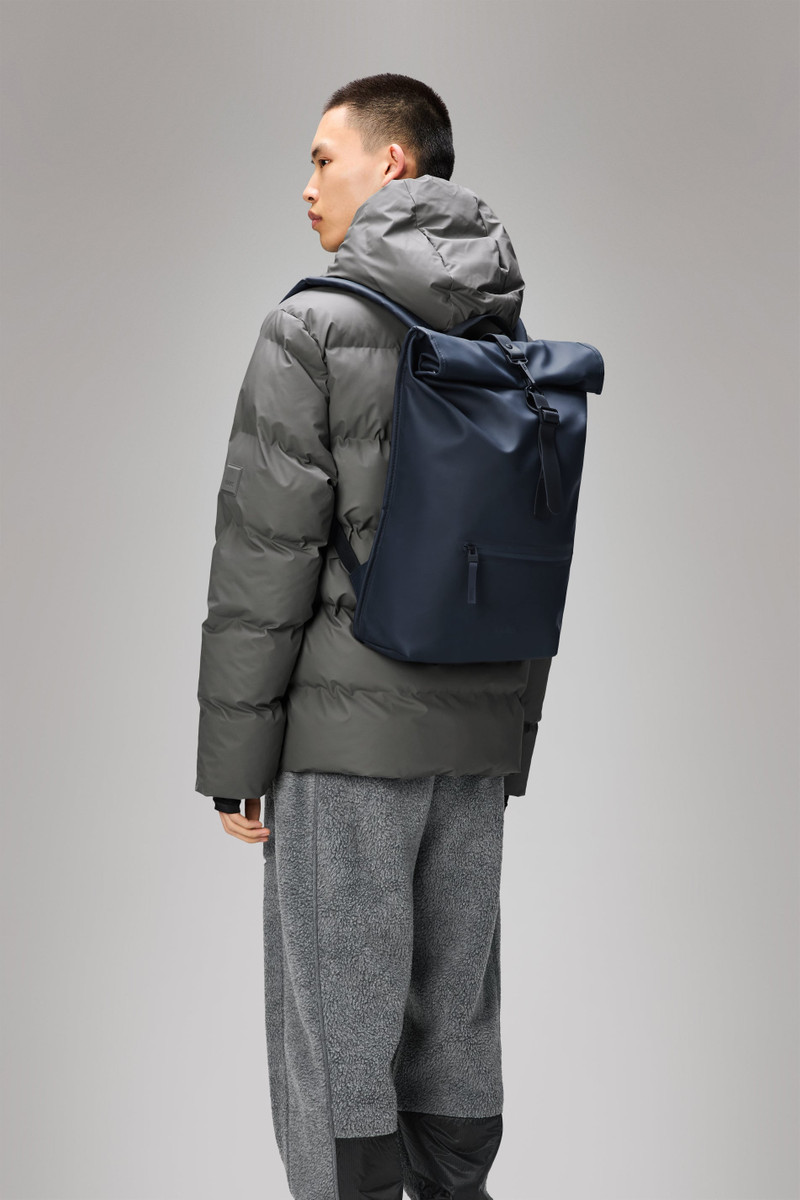 RAINS Rolltop Rucksack outlook
