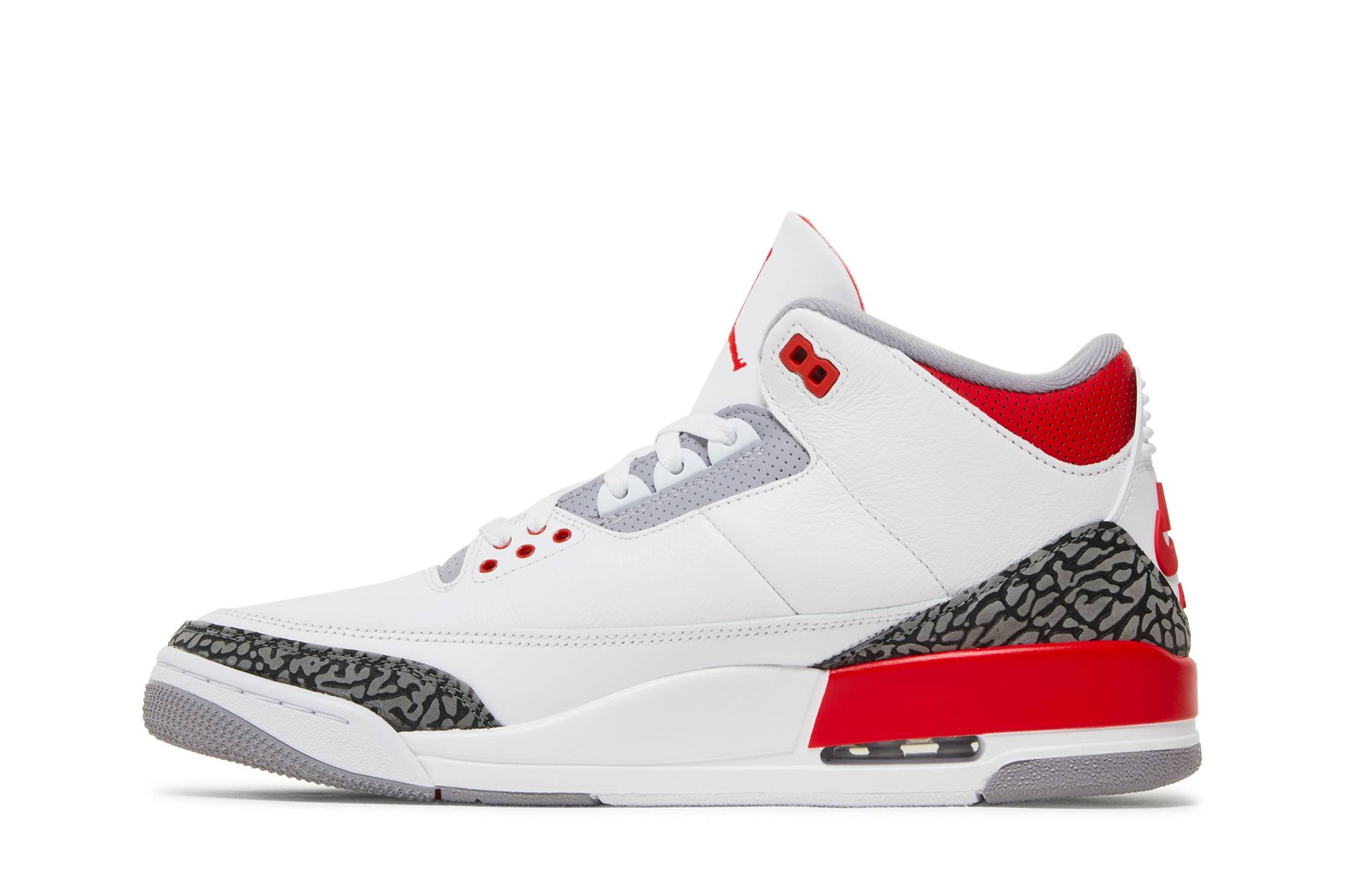 Air Jordan 3 Retro 'Fire Red' 2022 - 3