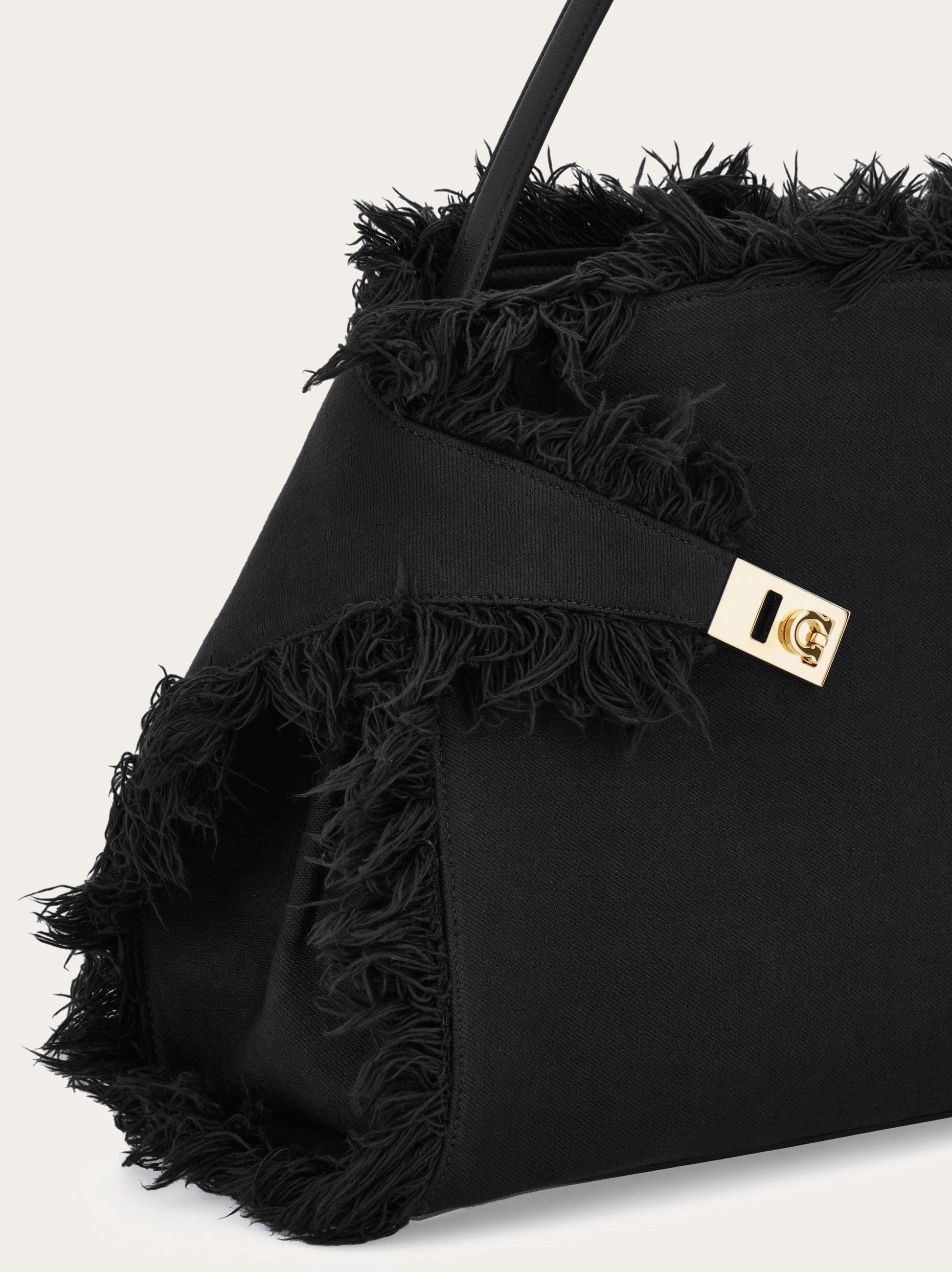 Fringed Hug Soft shoulder bag (L) - 5