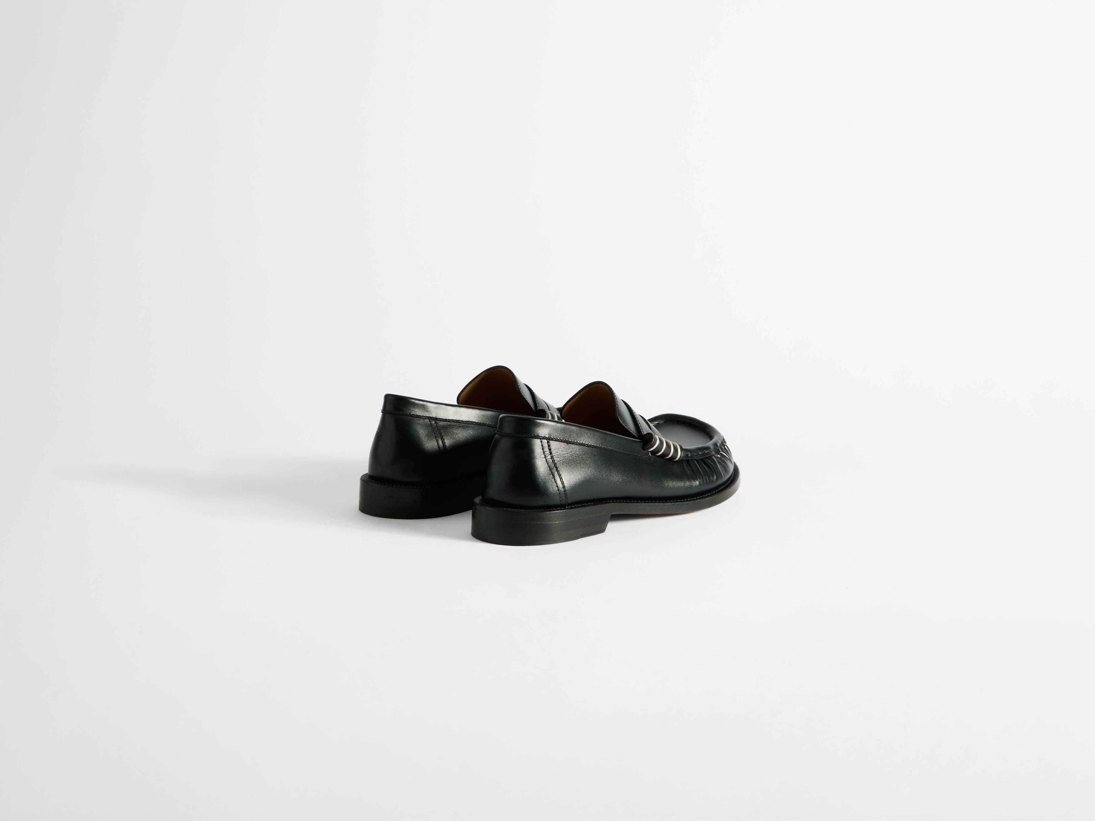 MENS LOAFER MOCCASINS IN BLACK - 4