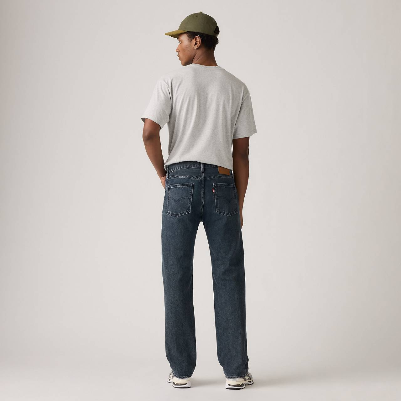555™ RELAXED STRAIGHT MEN'S JEANS - 5