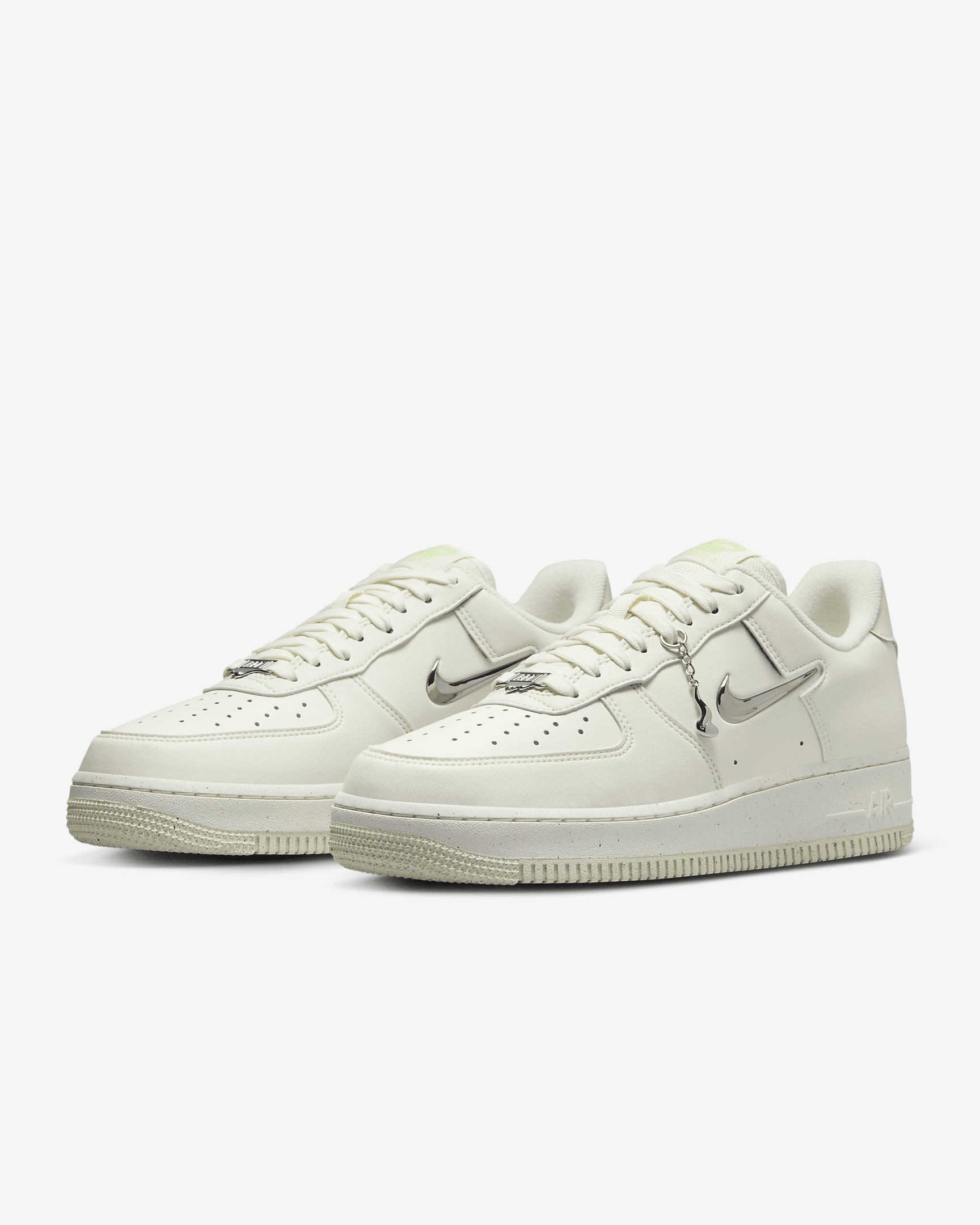 Nike Women's Air Force 1 '07 Next Nature SE Shoes - 6