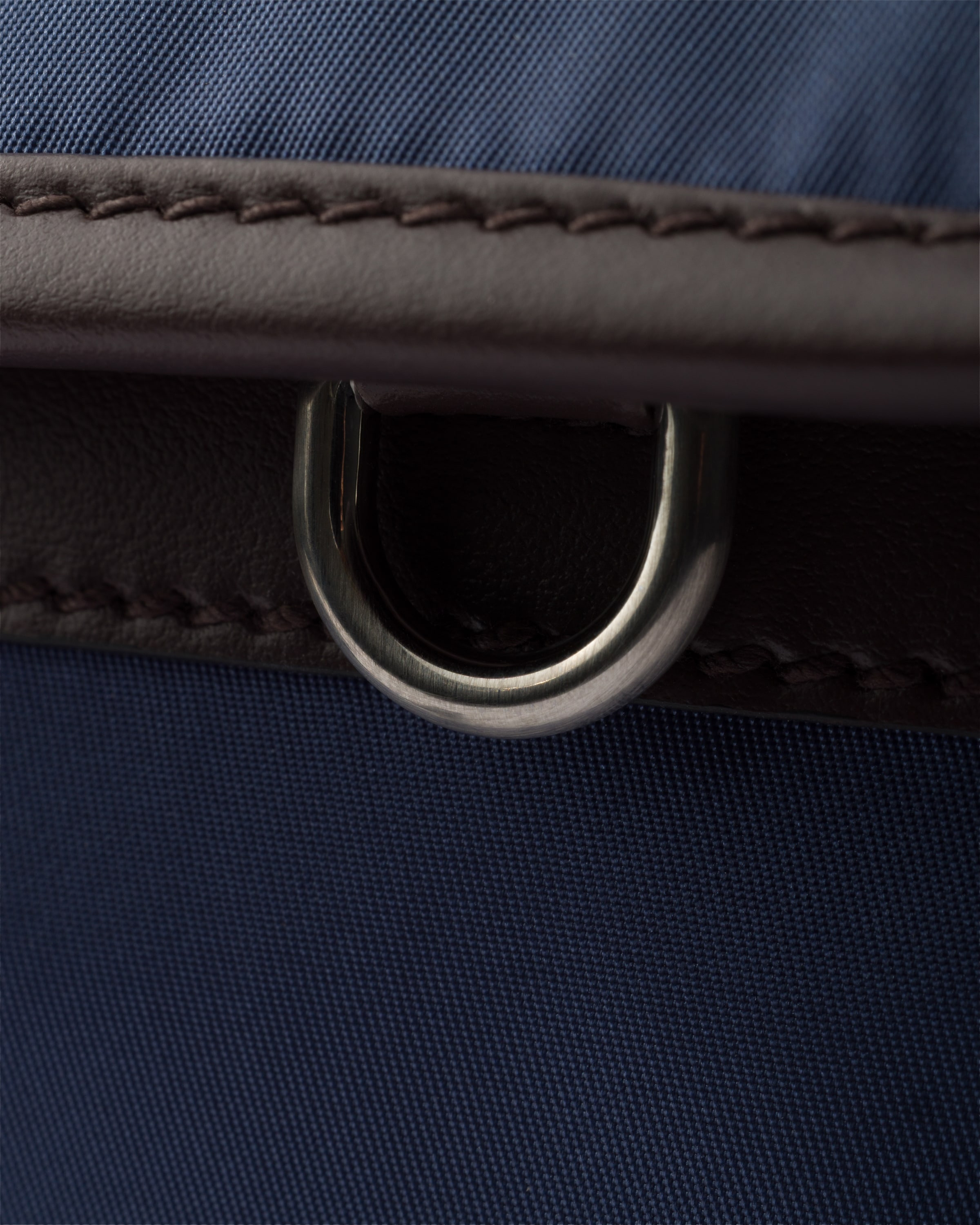Re-Nylon and leather shoulder bag - 7