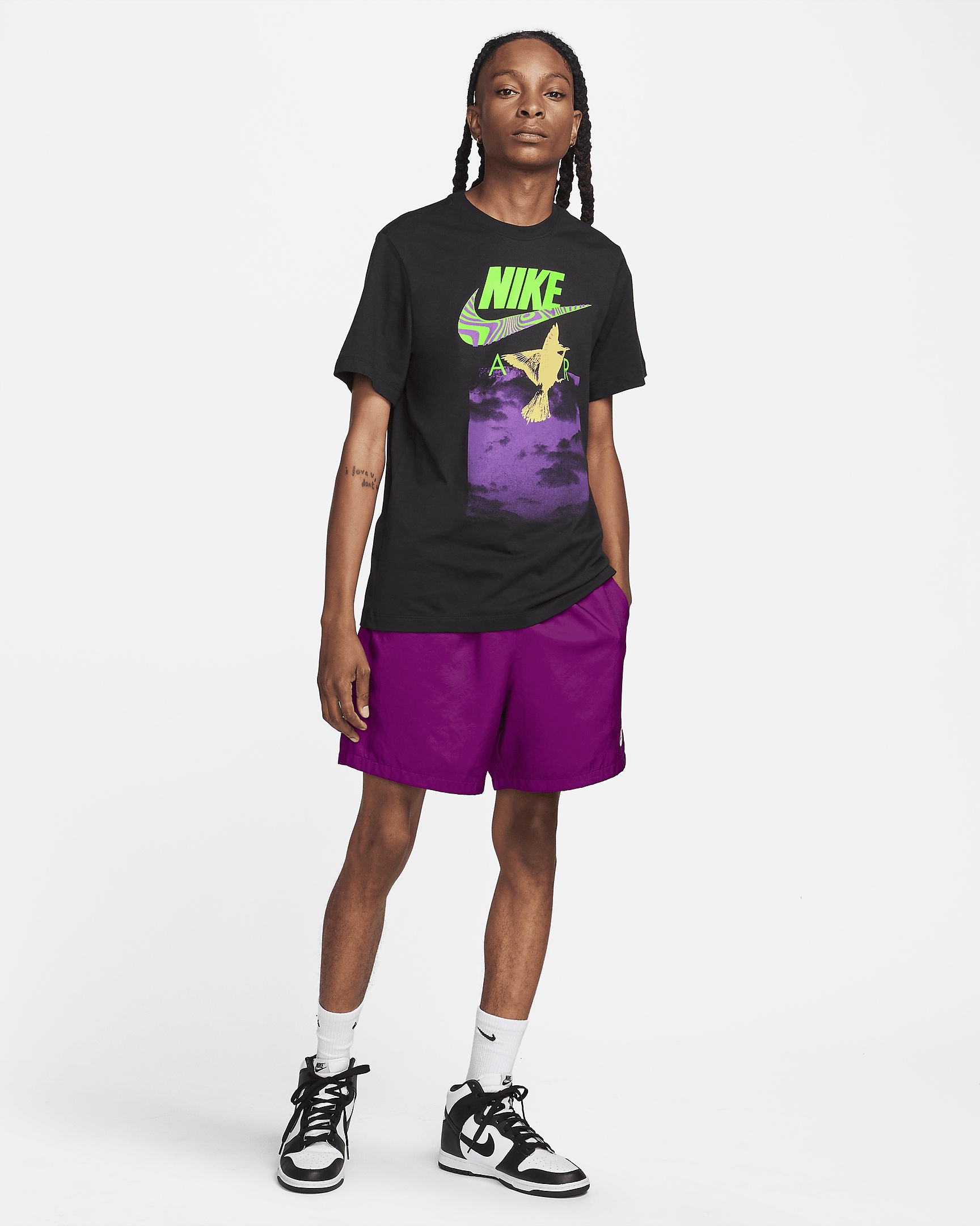 Nike Sportswear Men's T-Shirt - 4