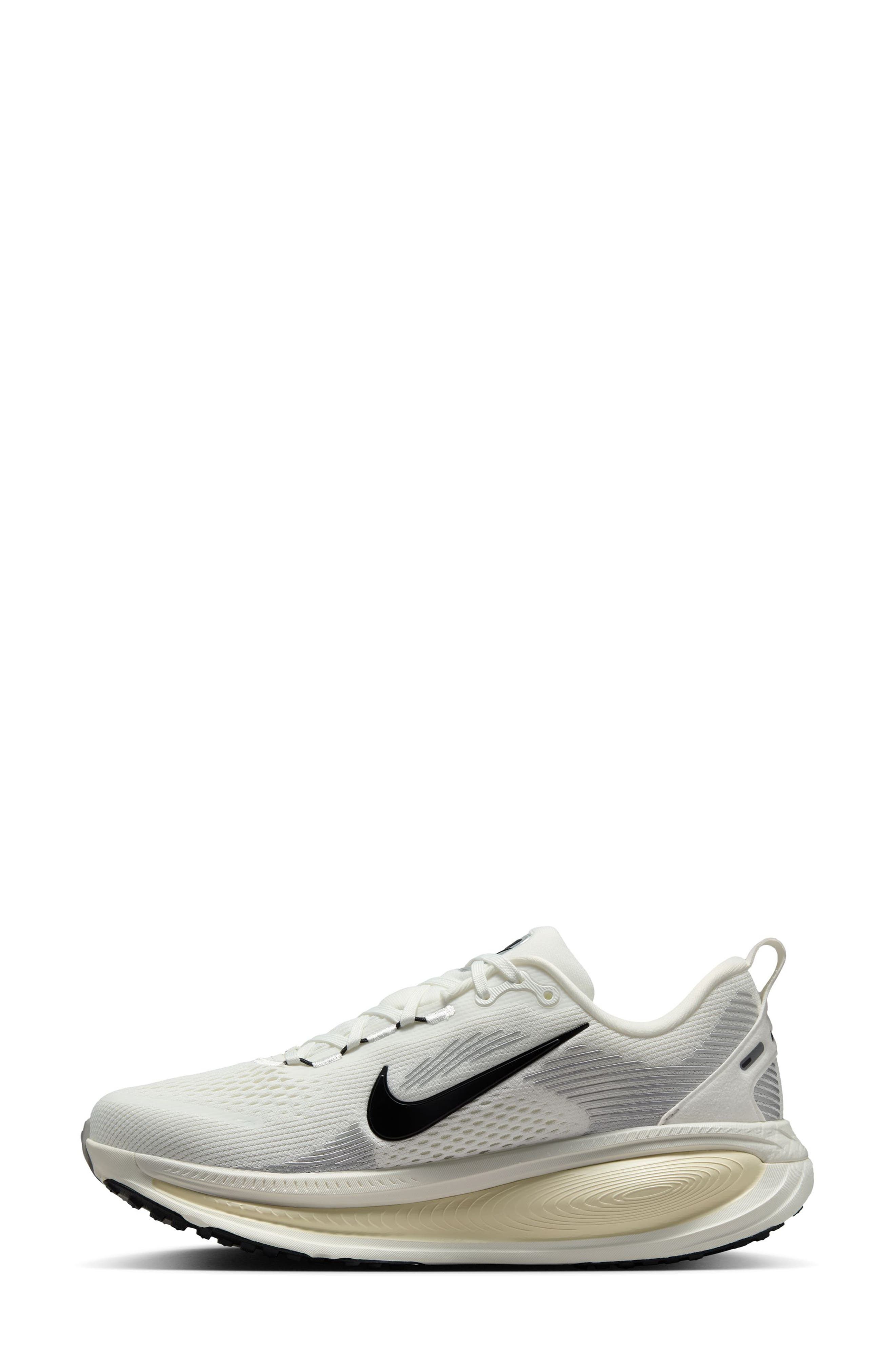 Nike Vomero 18 Running Shoe in White/Black/Coconut at Nordstrom - 7