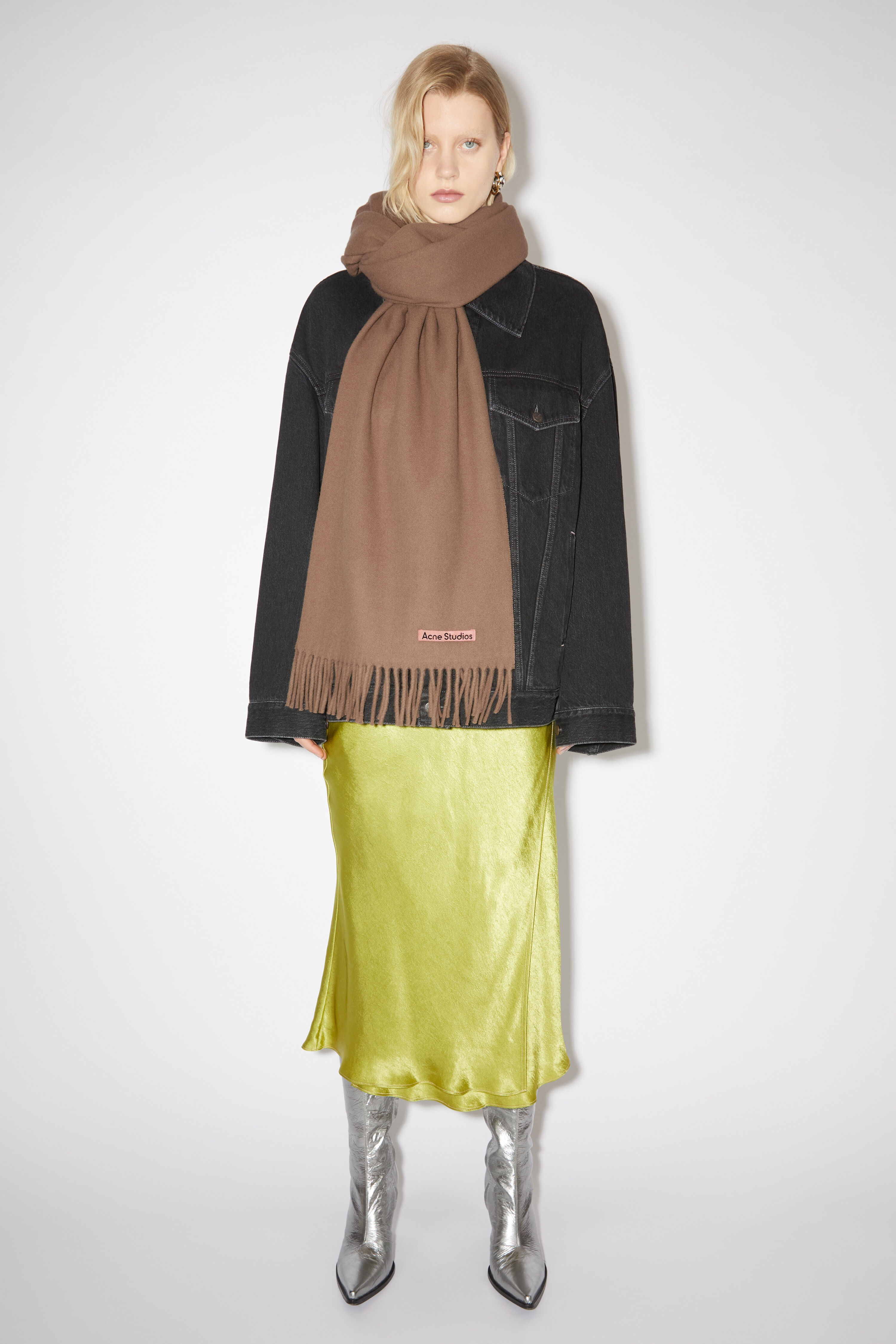 Fringe wool scarf - oversized - Caramel brown - 2