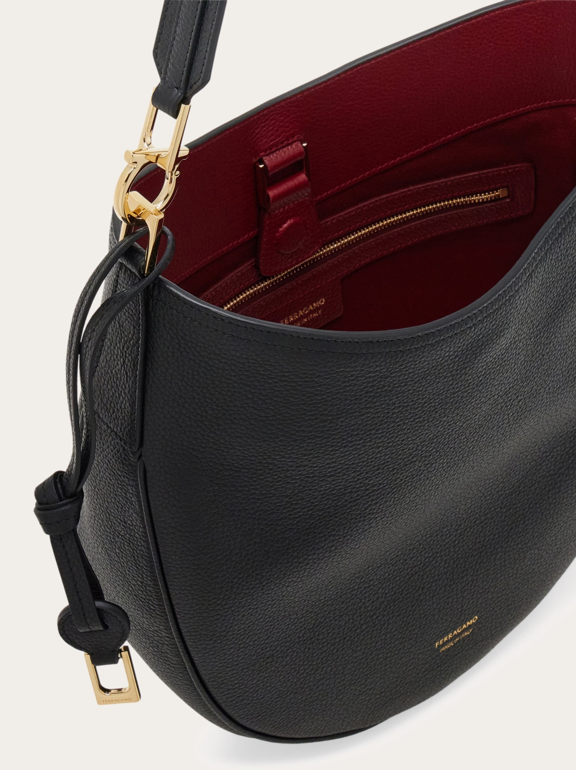 North-South hobo bag (M) - 5