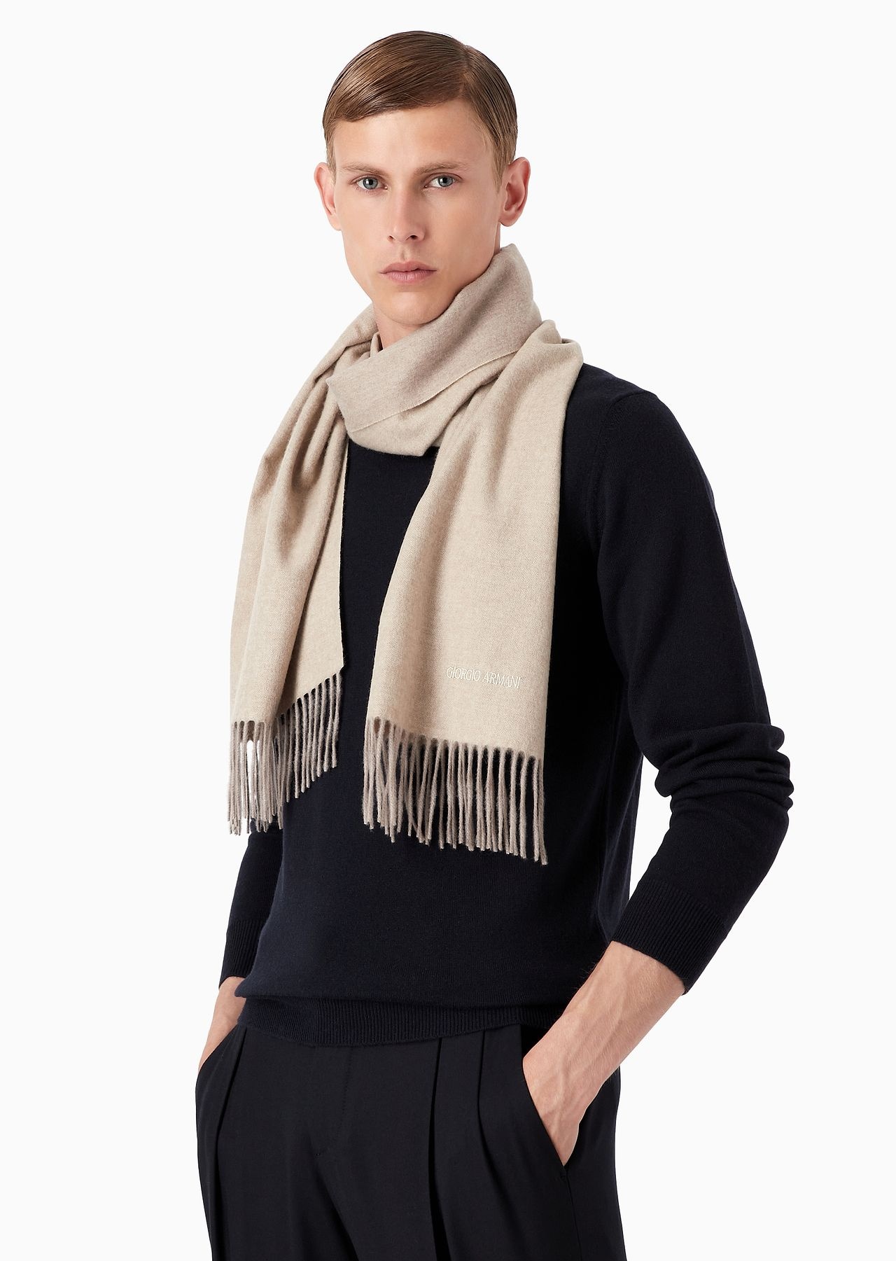Cashmere scarf with embroidered logo - 3