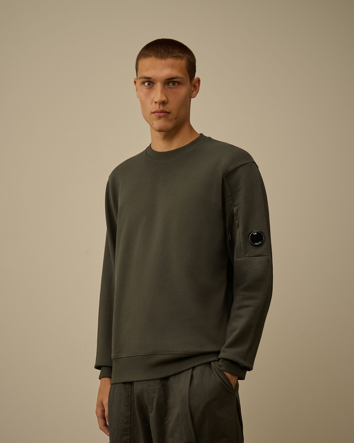 Diagonal Raised Fleece Crewneck Lens Sweatshirt - 3
