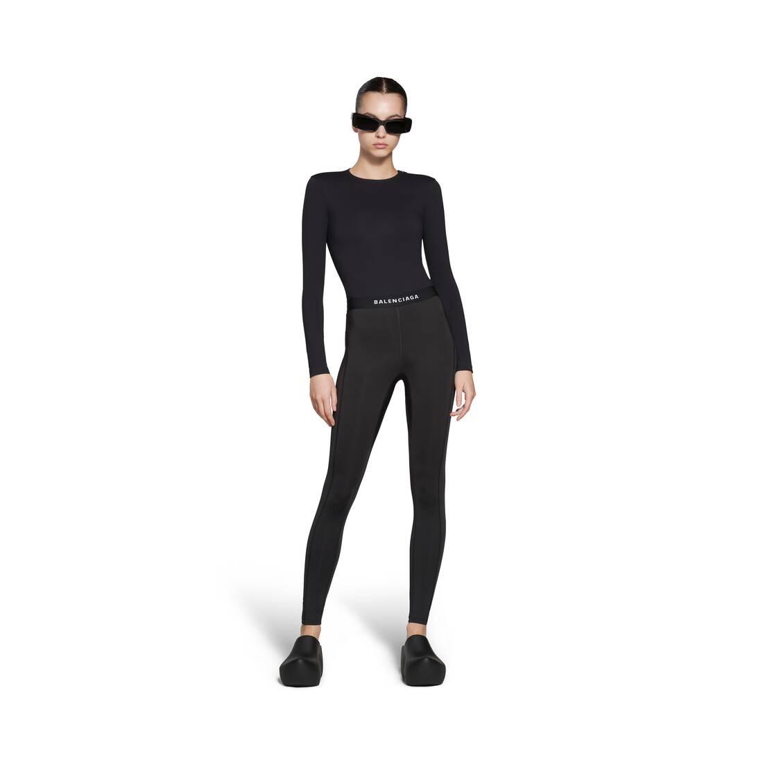Women's Athletic Leggings in Black - 2