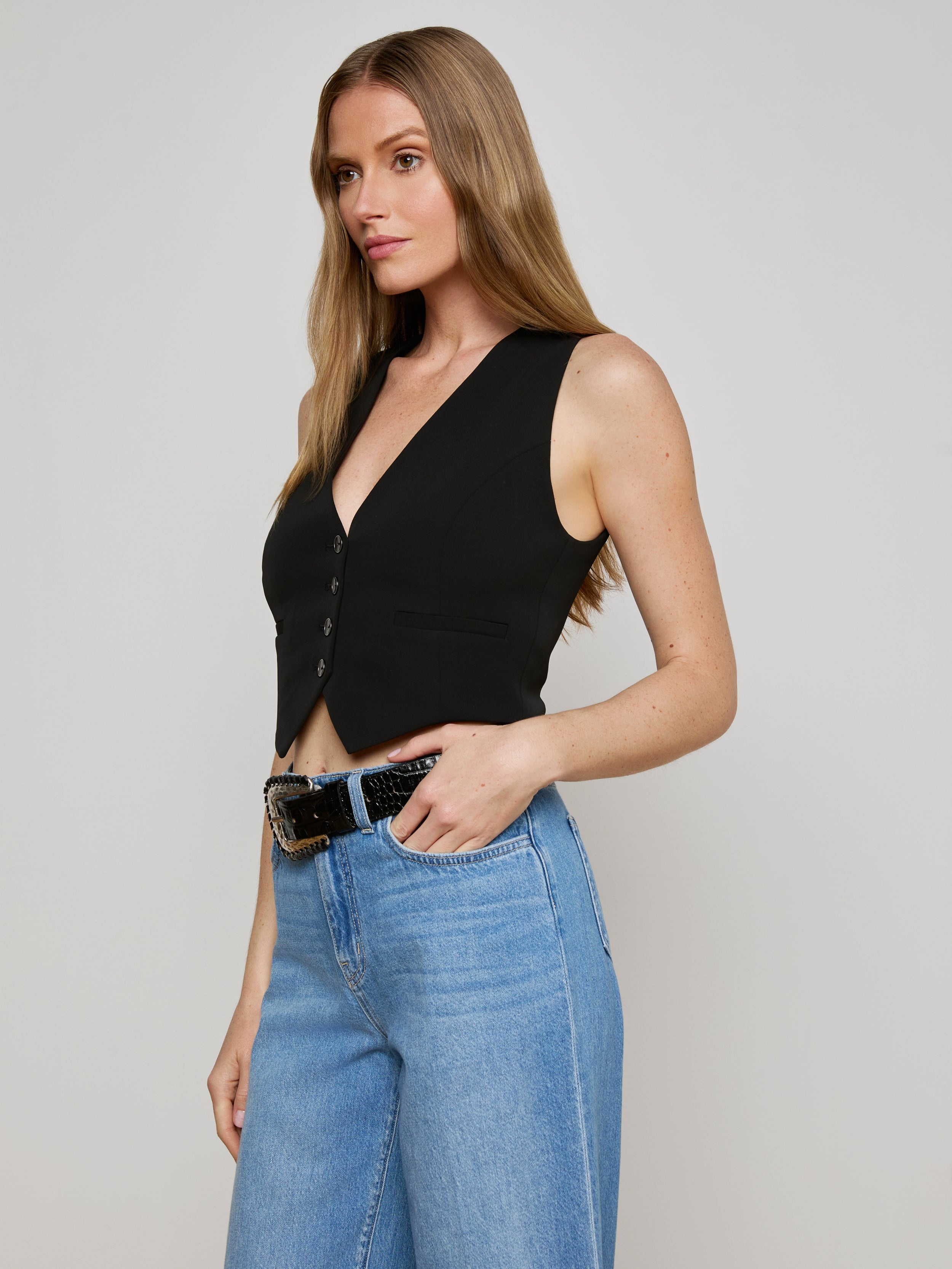 Jianna Vest - 4