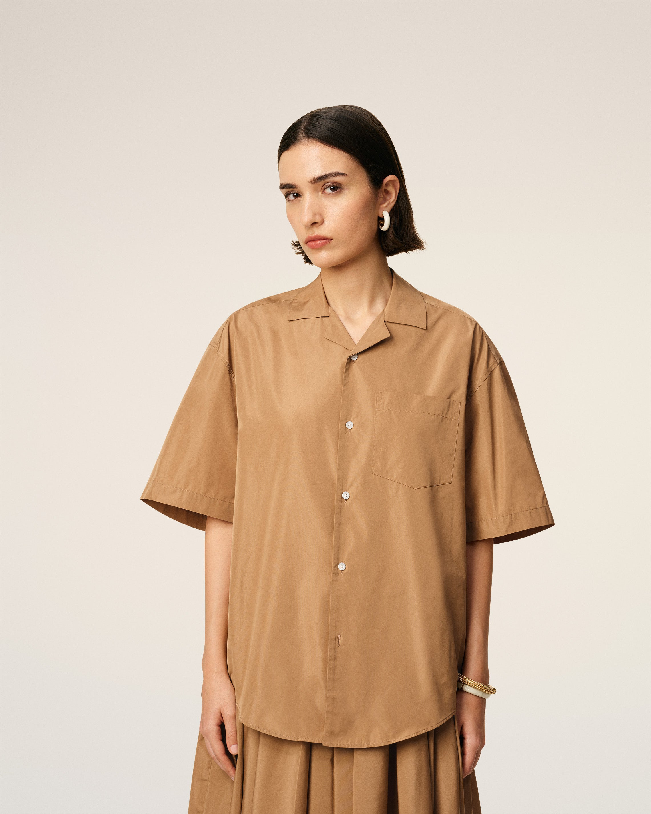 BROWN TAFFETASS SHORT SLEEVED BOXY SHIRT - 3
