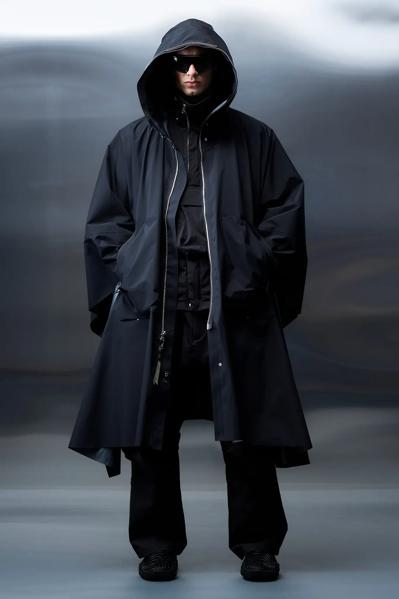 CP6-GT 3L GORE-TEX® Pro Cape Black - 1