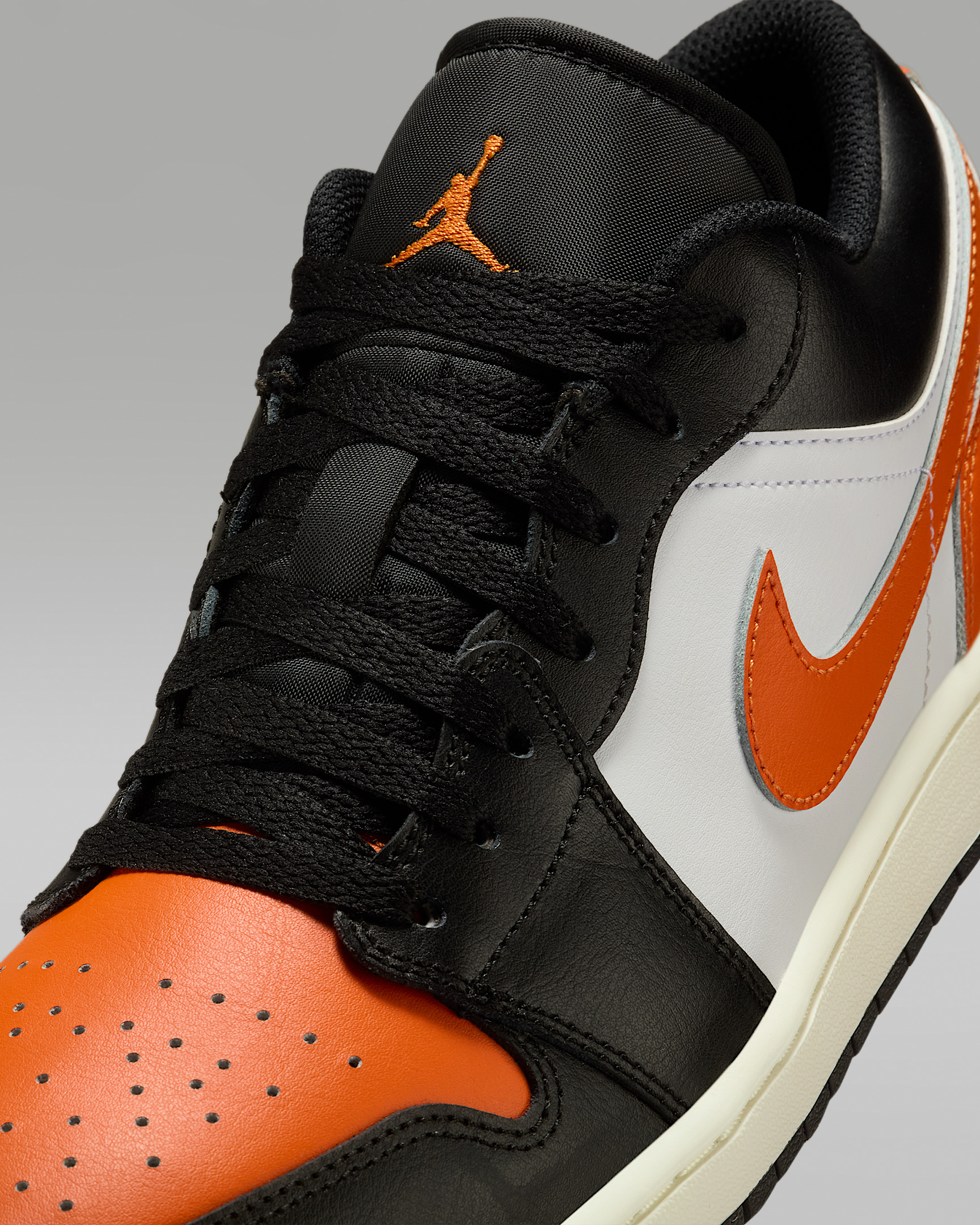 Air Jordan 1 Low Men's Shoes - 7