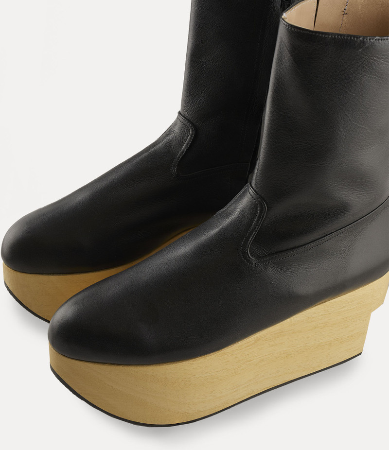 ROCKING HORSE BOOT 4