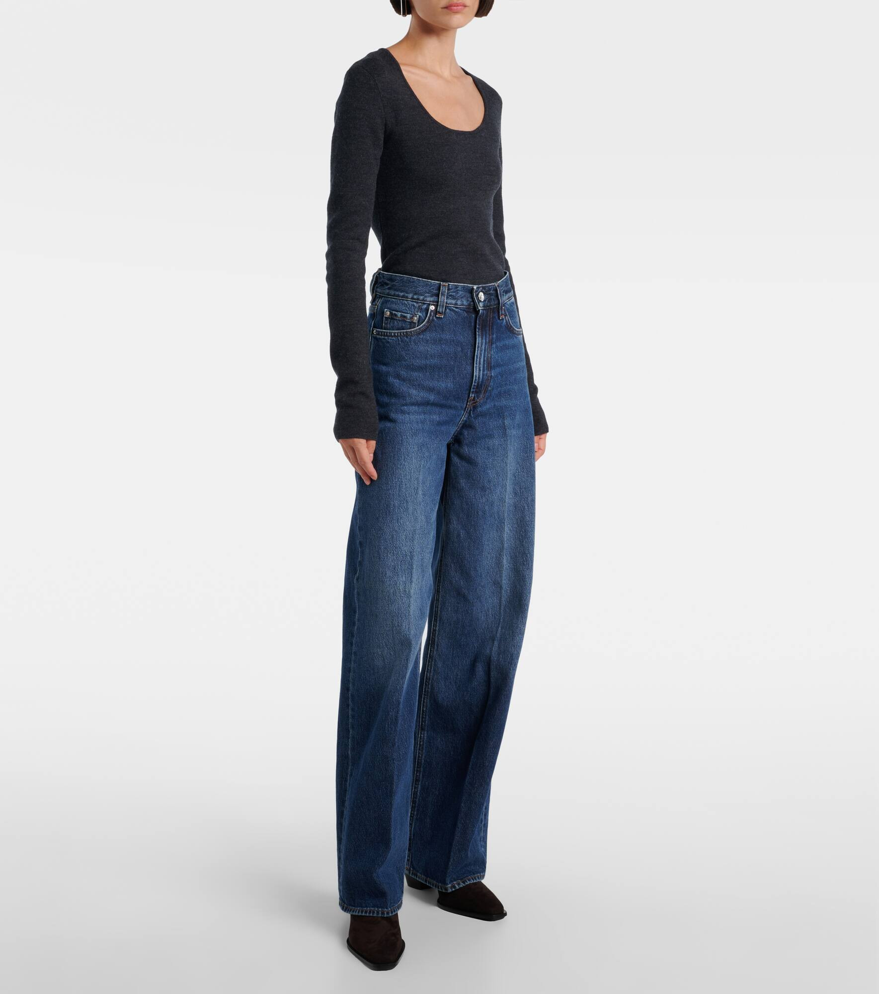 High-rise wide-leg jeans - 7