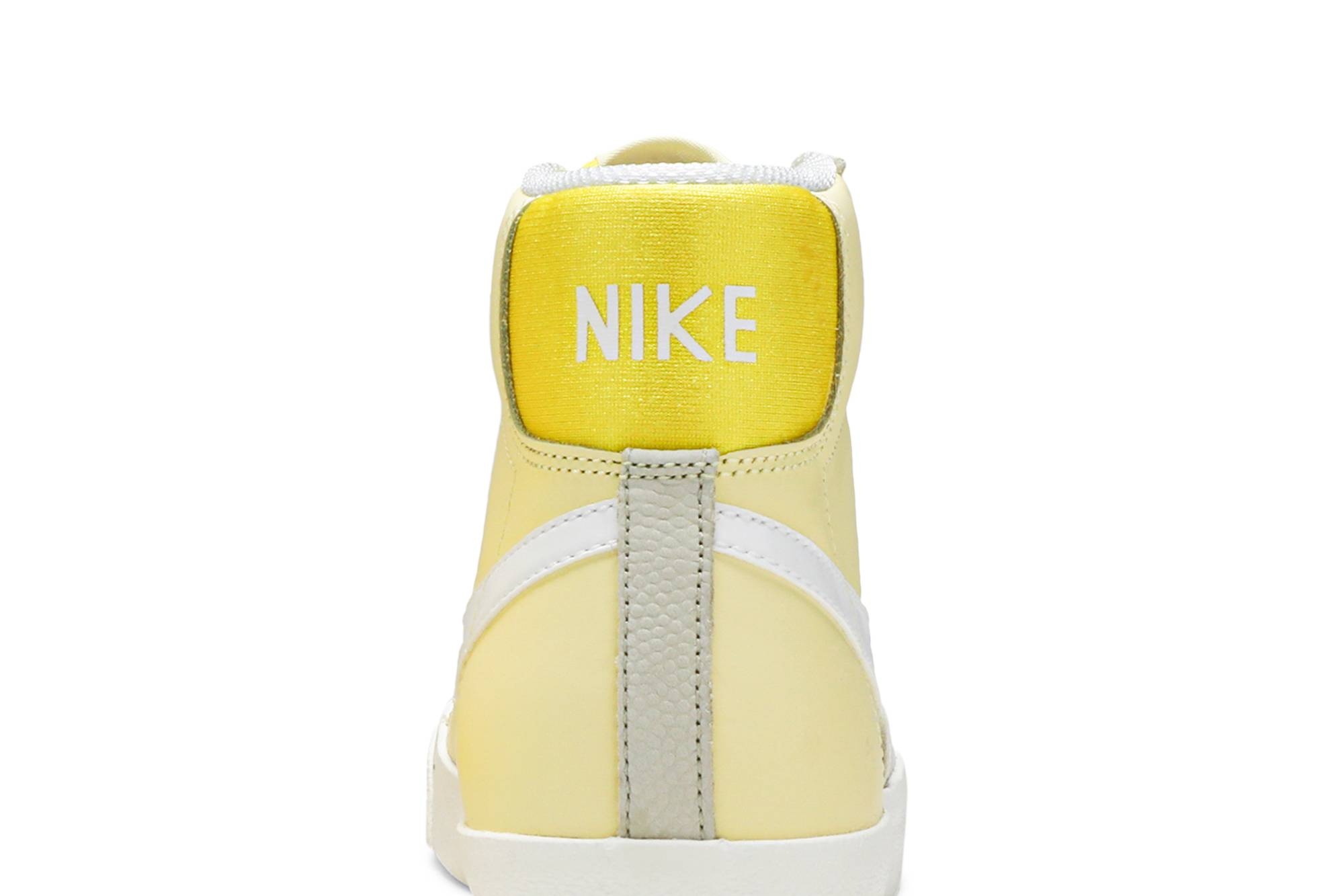 Wmns Blazer Mid '77 'Bicycle Yellow' - 7