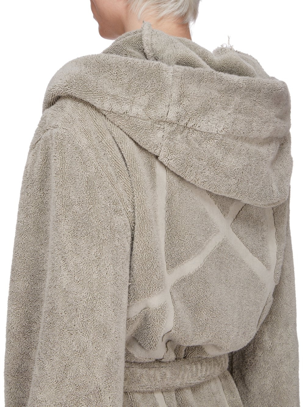 BATHROBE - 11