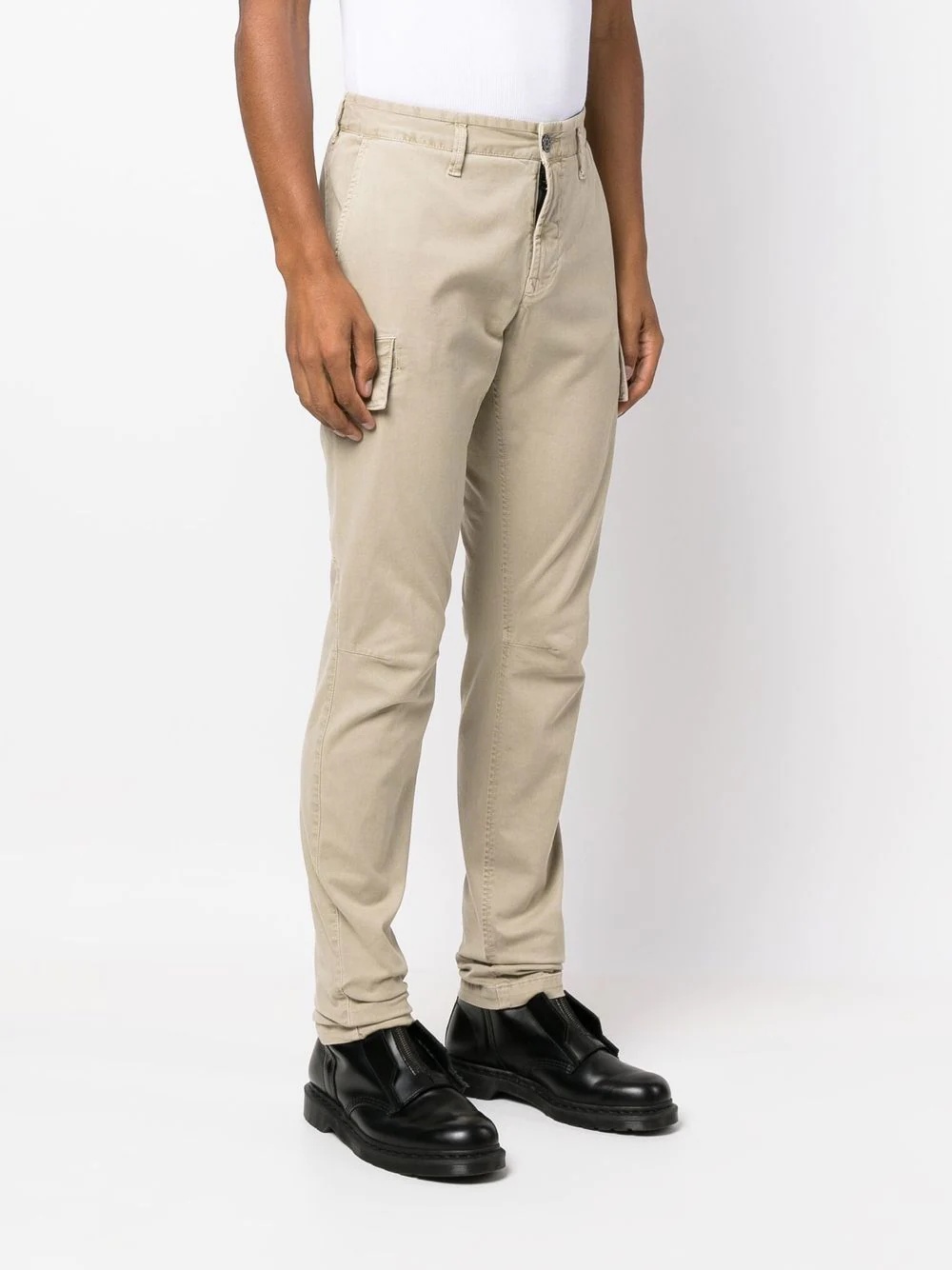 Compass-patch cargo trousers - 3