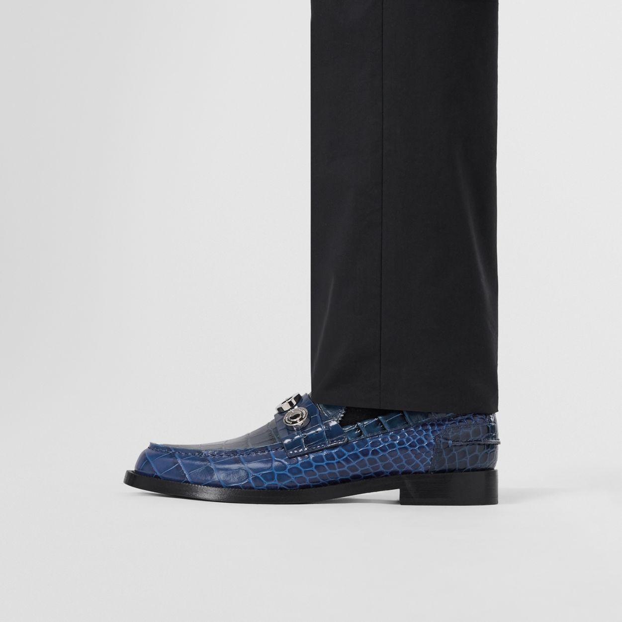 Logo Detail Embossed Leather Loafers - 3